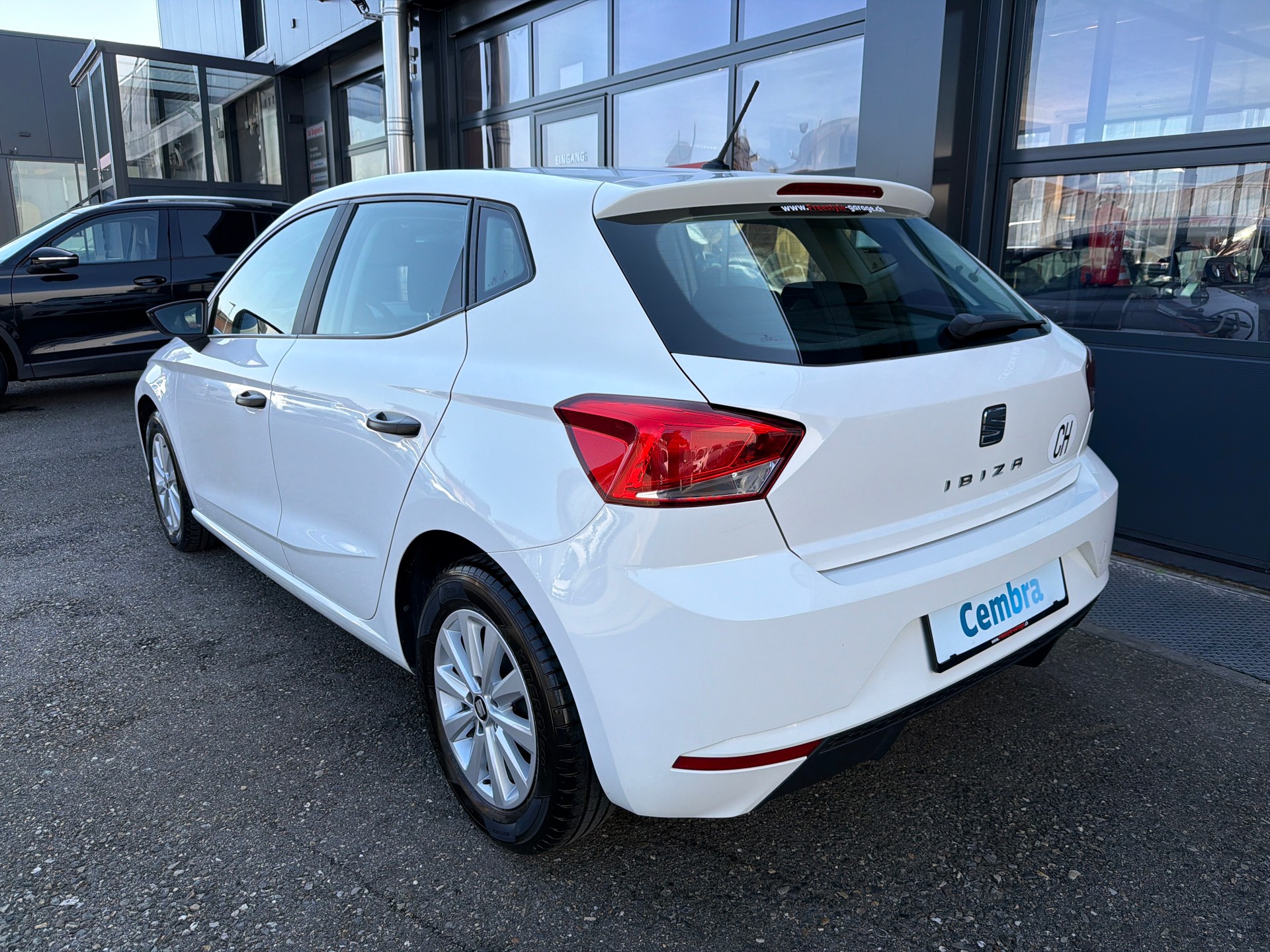 SEAT Ibiza 1.0 EcoTSI Reference-showroom-element-3