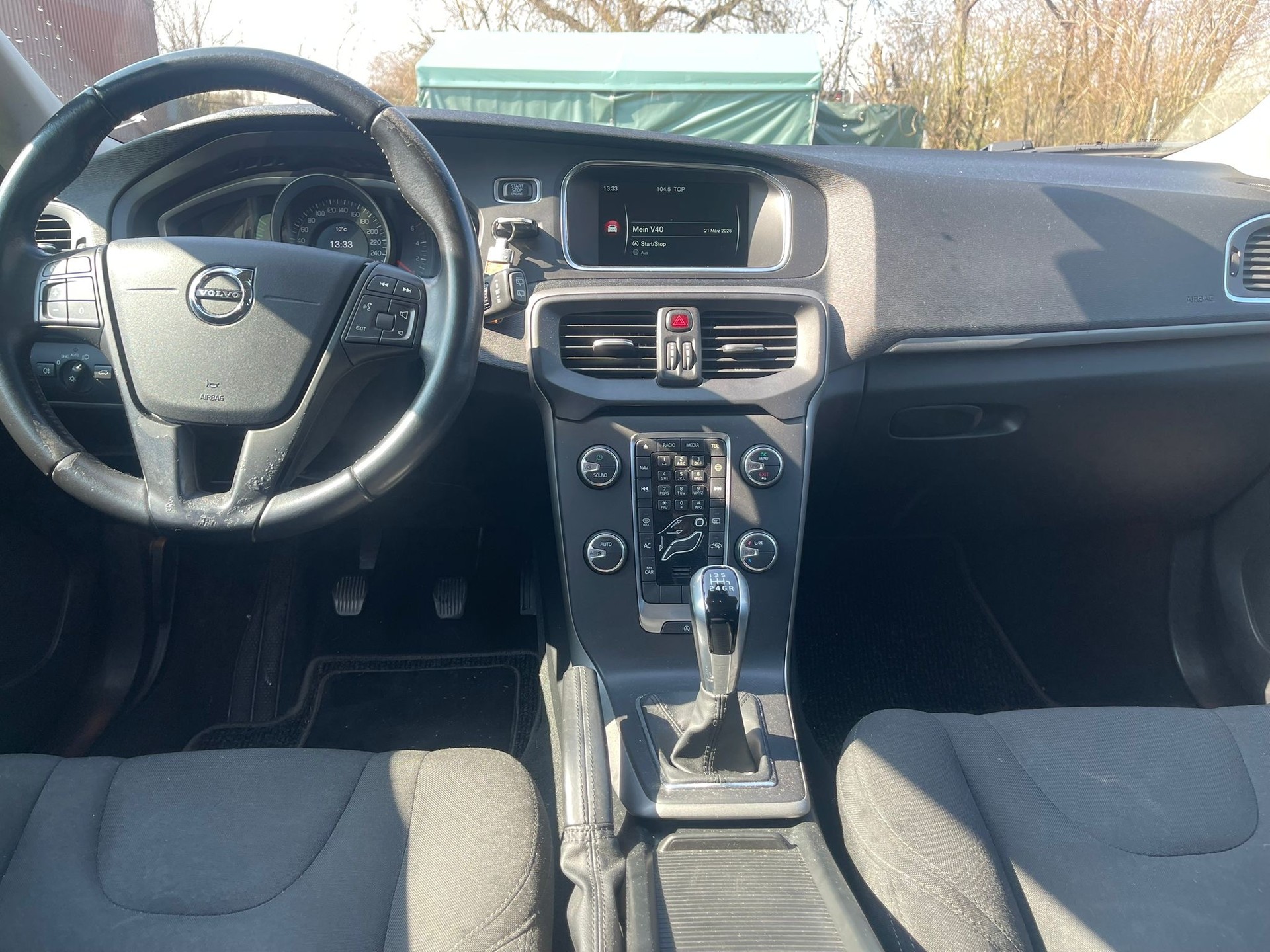 VOLVO V40 D2-image-7