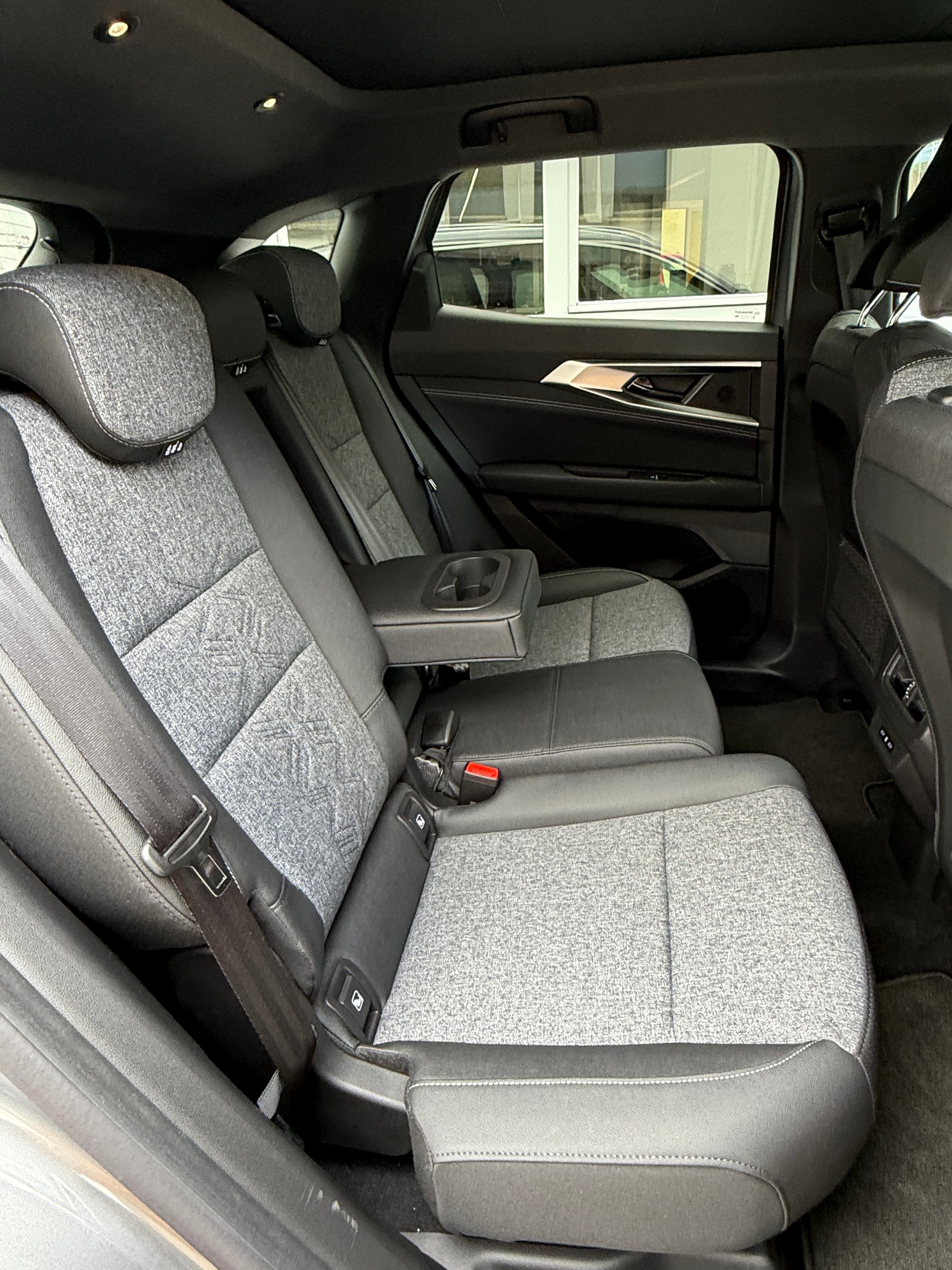 RENAULT Austral 1.2 HEV 200 Techno A-image-5