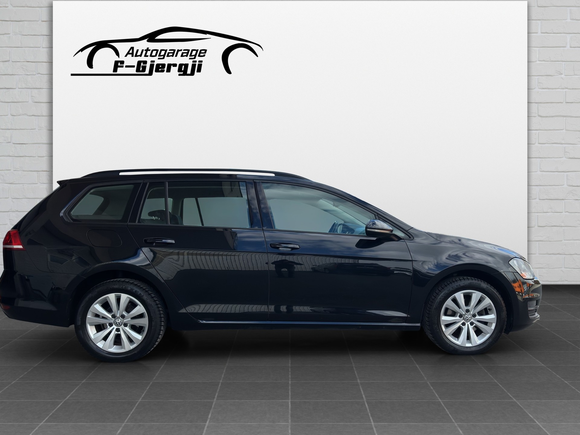 VW Golf Variant 1.6 TDI Comfortline DSG-image-5