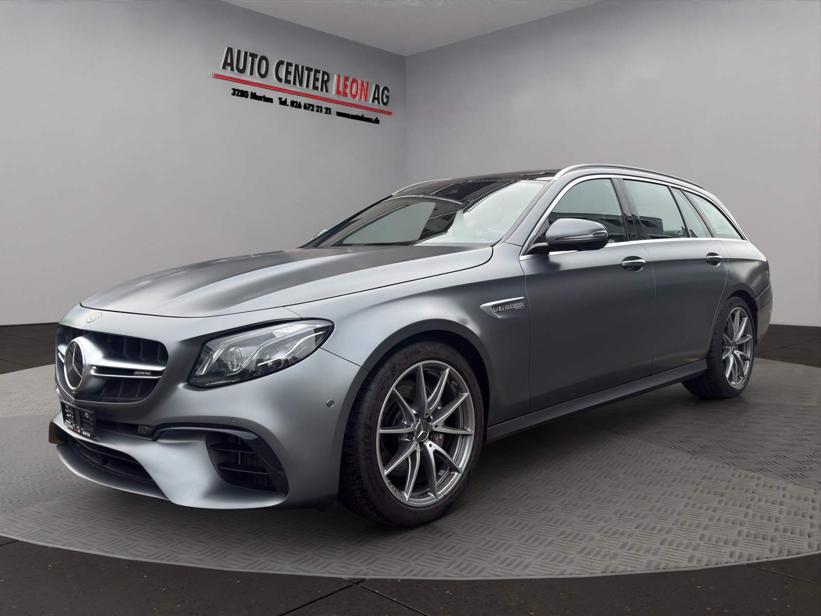 MERCEDES-BENZ E 63 AMG 4 Matic 9G-Tronic-showroom-element-1