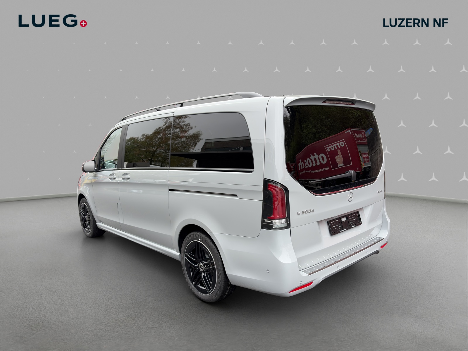 MERCEDES-BENZ V 300 d lang 4Matic Swiss Edition 9G-Tronic-image-2
