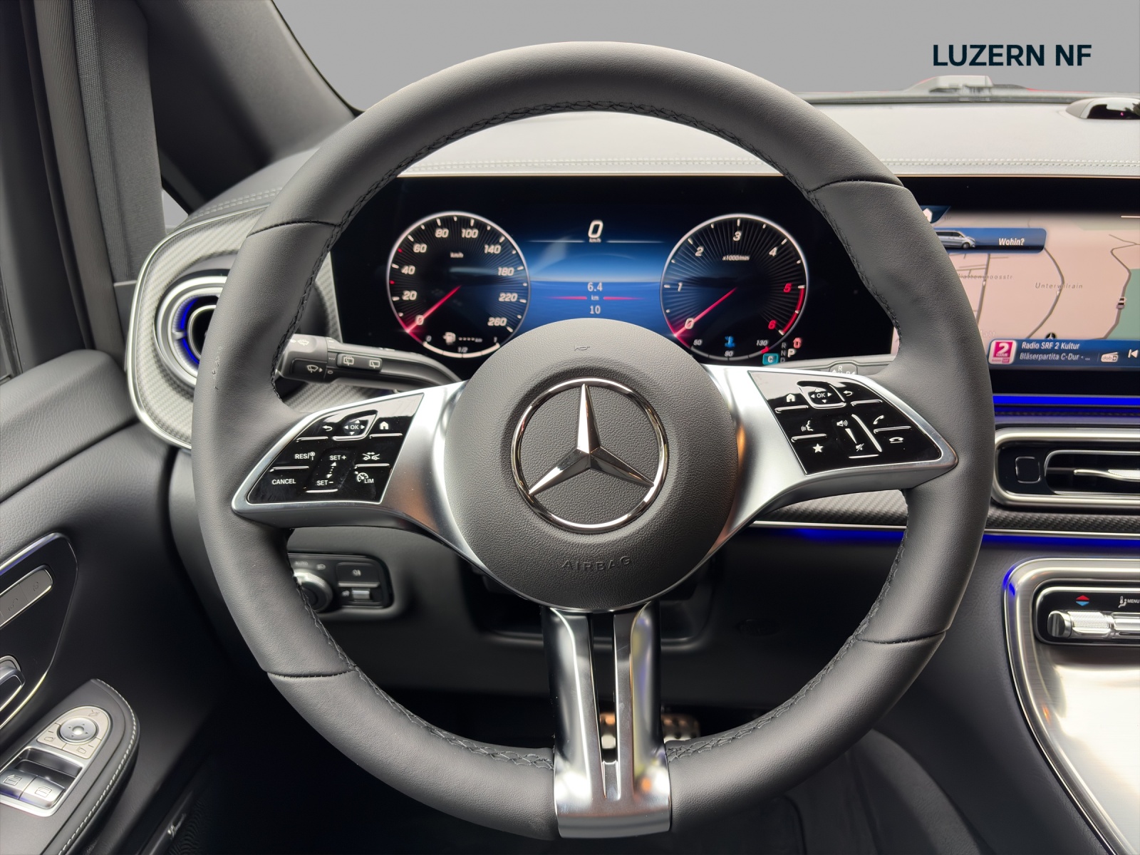 MERCEDES-BENZ V 300 d lang 4Matic Swiss Edition 9G-Tronic-image-10