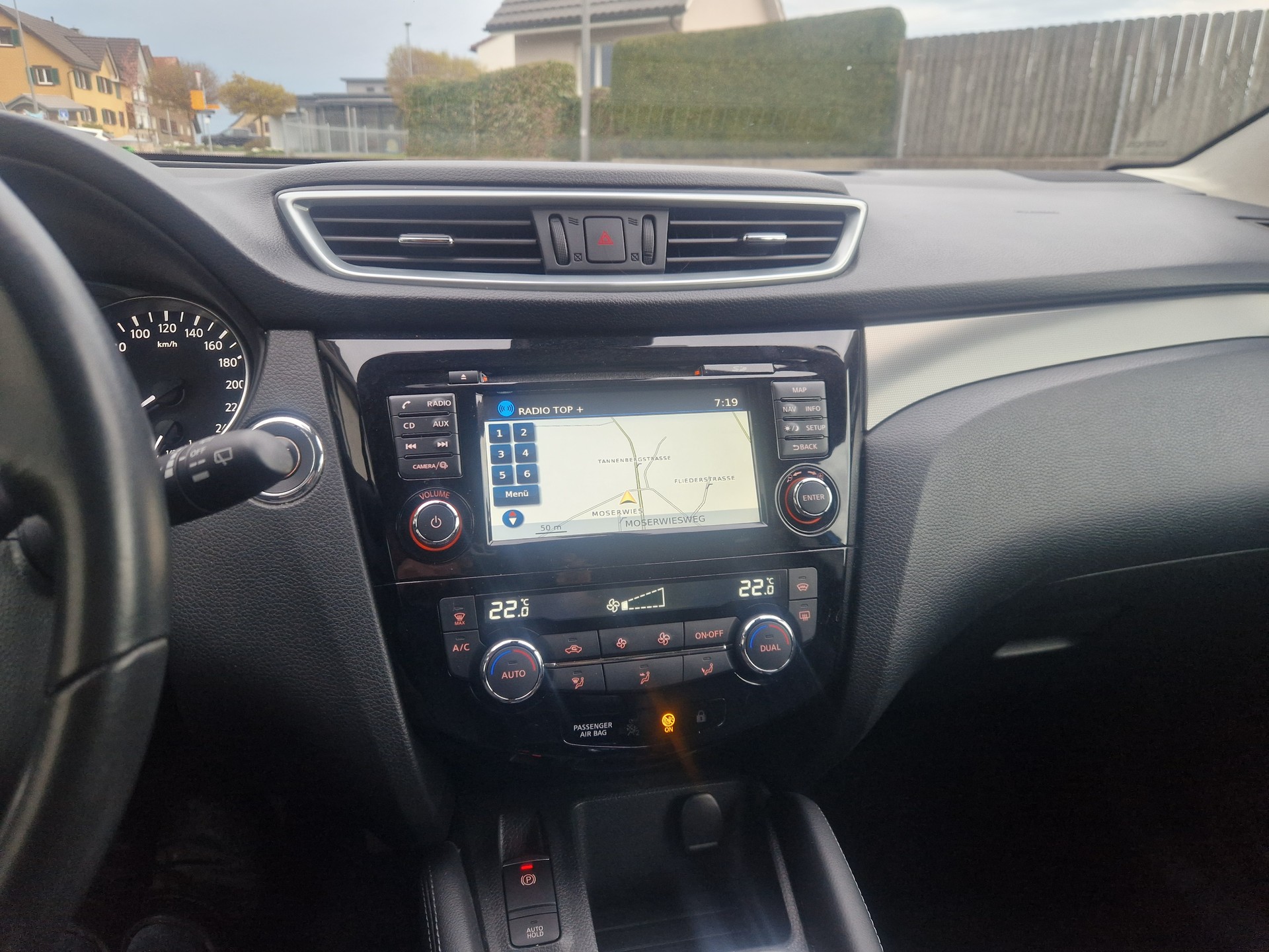 NISSAN Qashqai 1.2 DIG-T tekna-image-6