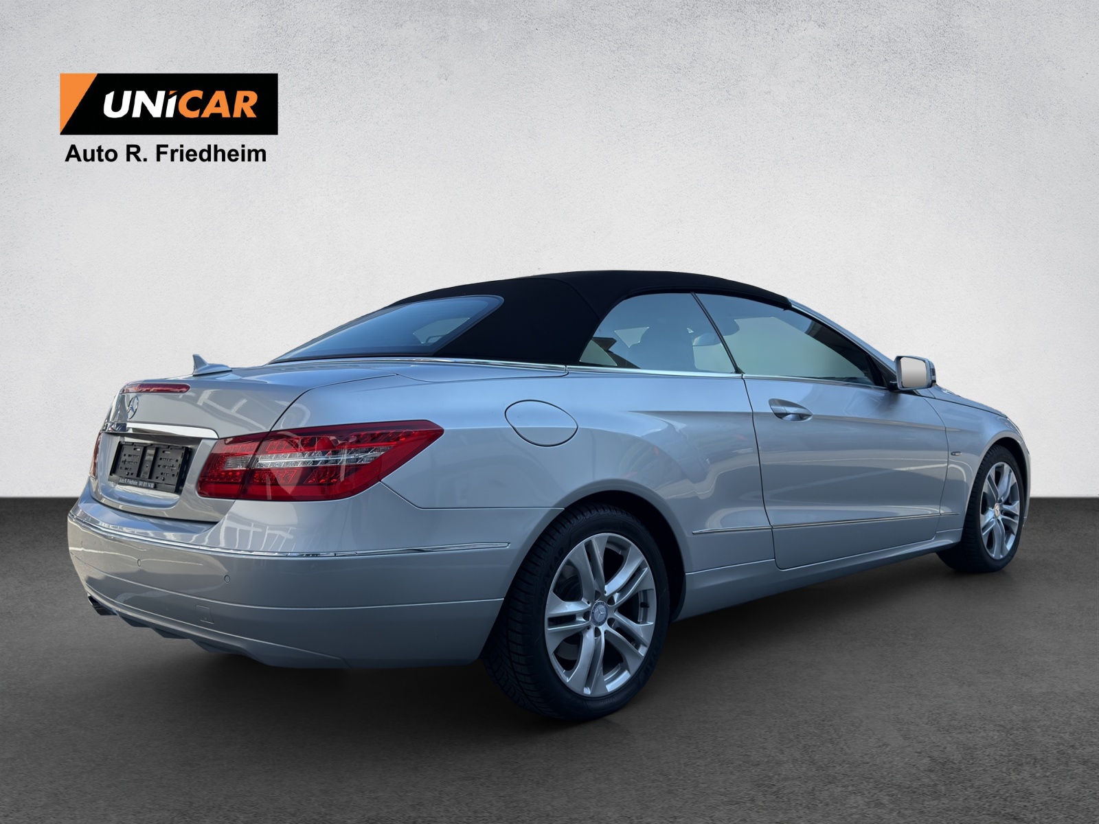 MERCEDES-BENZ E 250 CGI BlueEfficiency Automatic-image-6