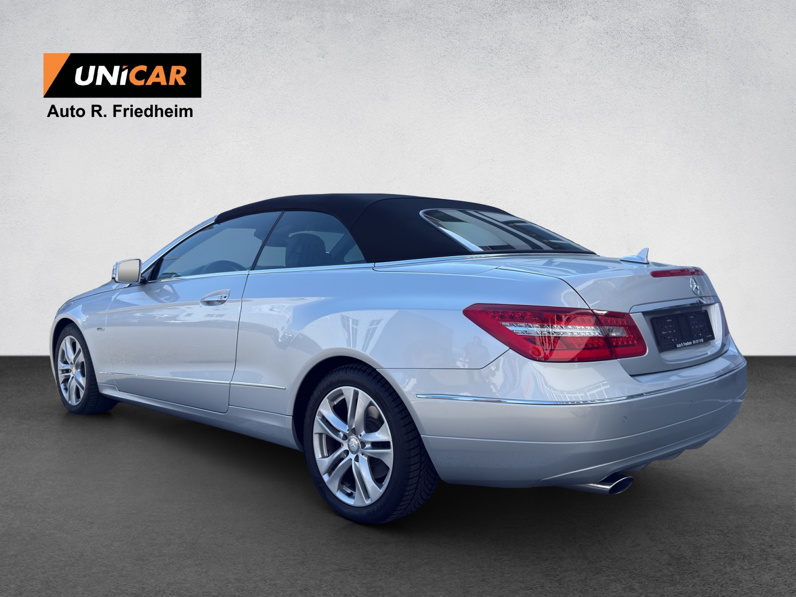 MERCEDES-BENZ E 250 CGI BlueEfficiency Automatic-image-4