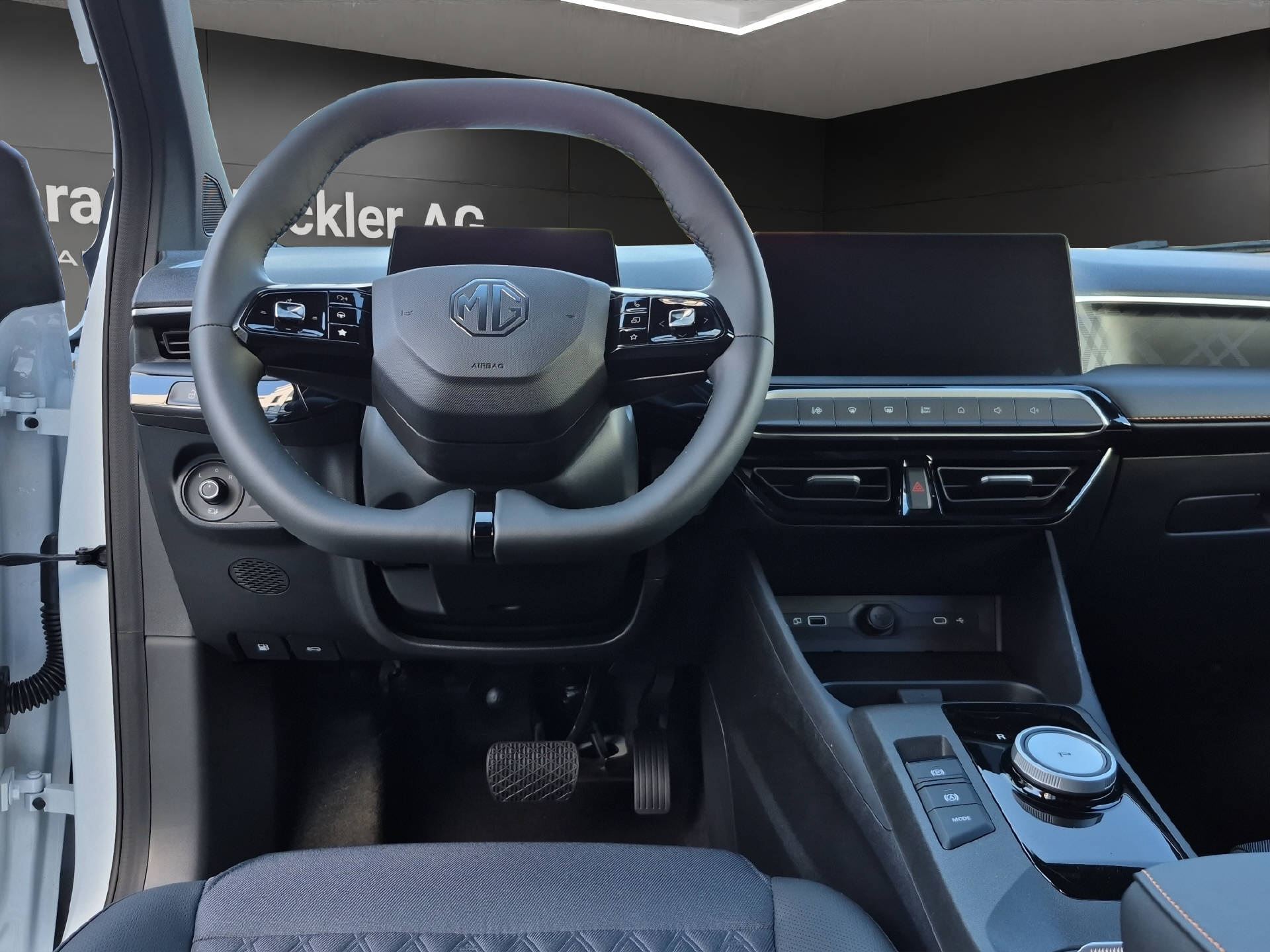 MG 3 1.5 Hybrid Luxury-image-10