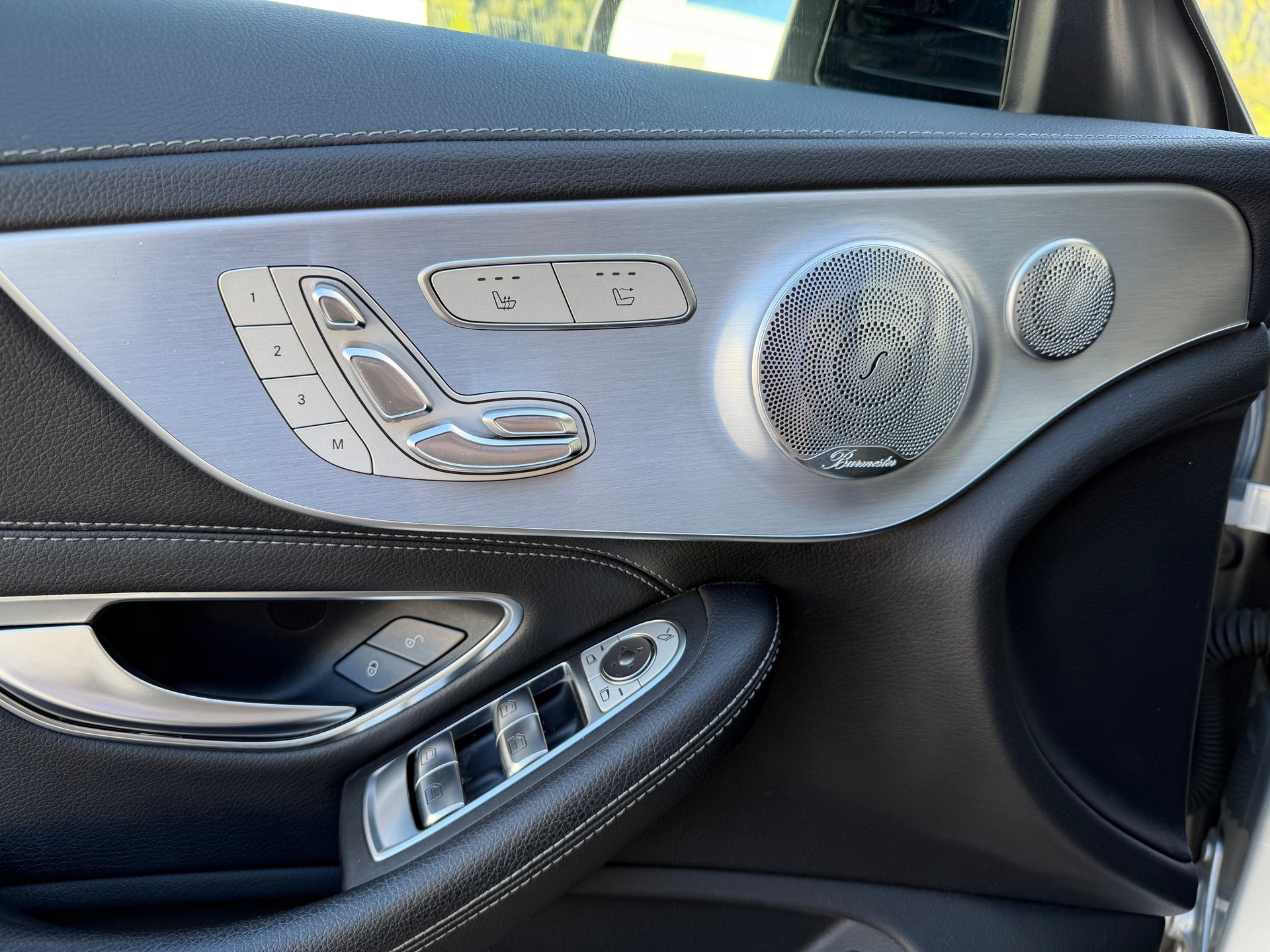 MERCEDES-BENZ C 43 Cabriolet AMG 4Matic 9G-Tronic-image-30