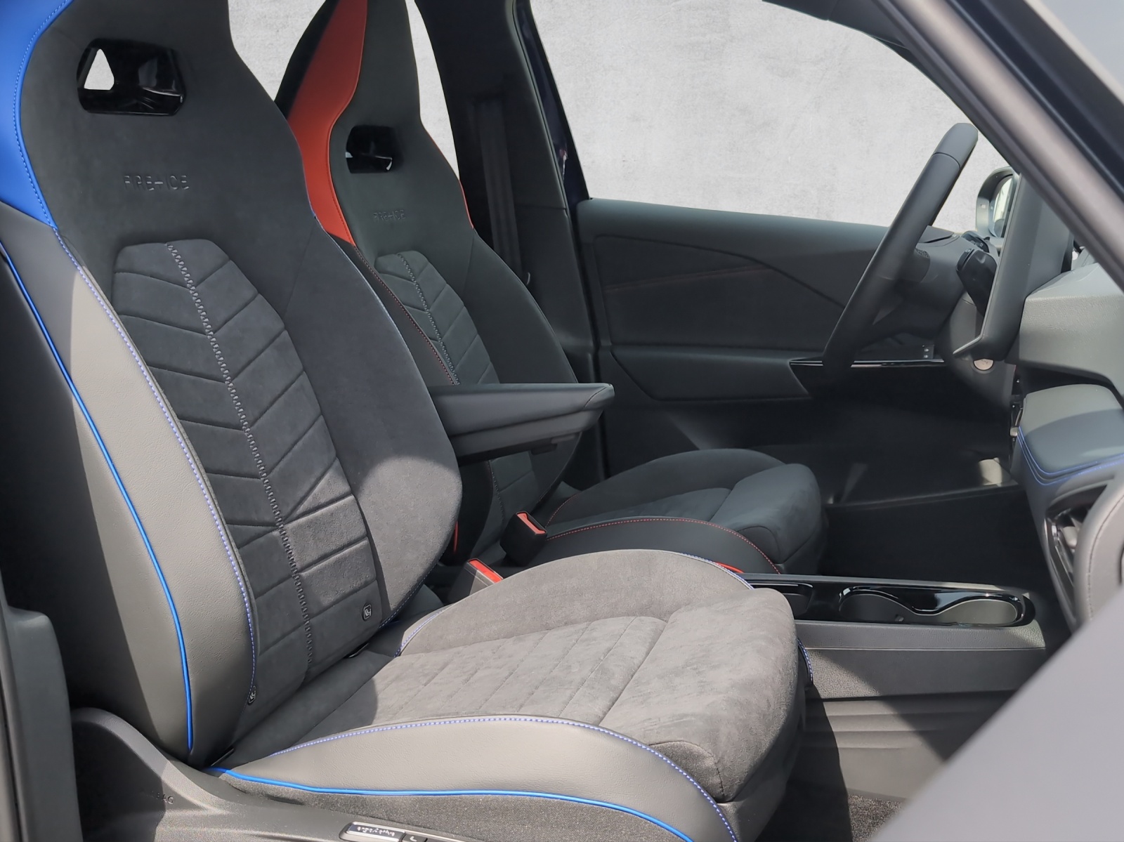 VW ID.3 GTX Performance 79 kWh GTX Fire+Ice-image-13