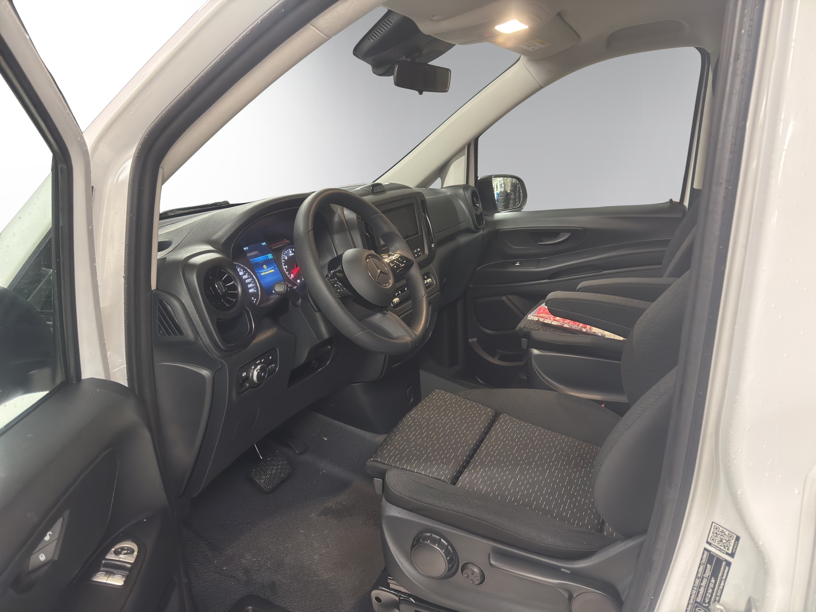 MERCEDES-BENZ Vito 114 CDI Lang WORKER 9G-Tronic 4M-image-4