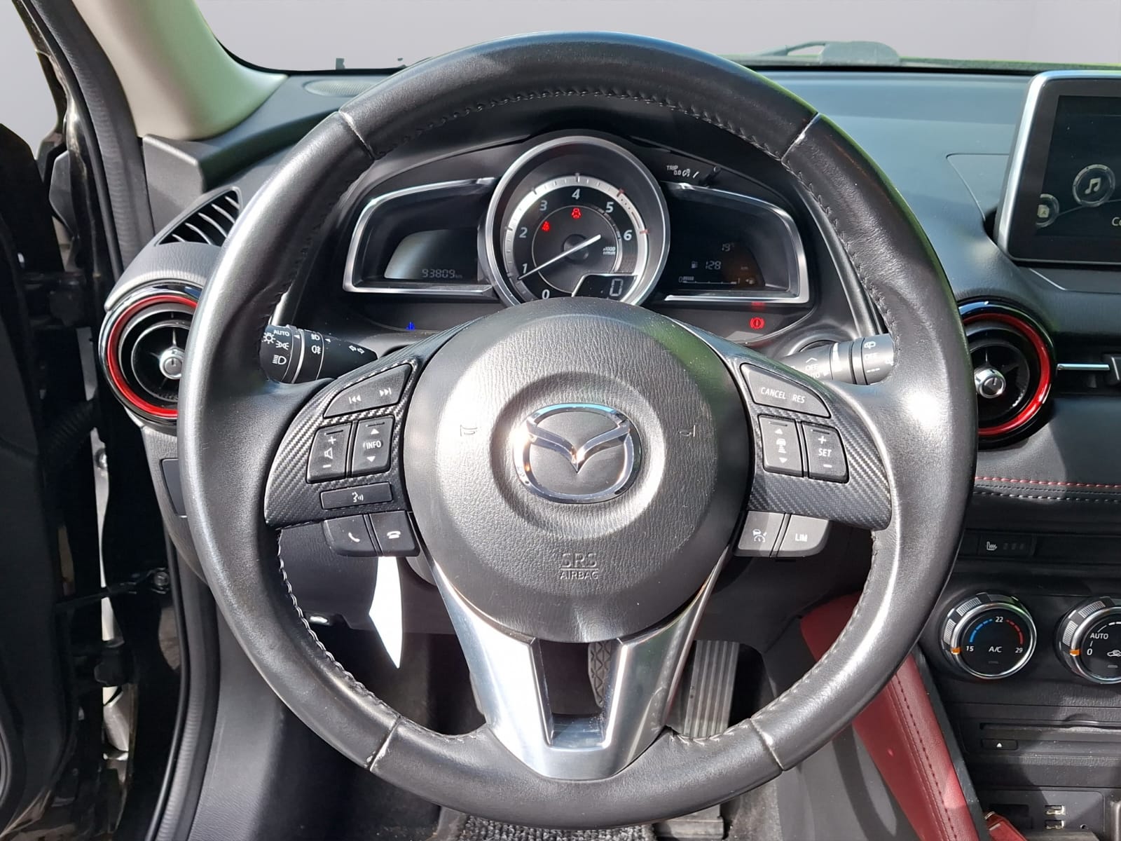MAZDA CX-3 1.5 D Revolution AWD-image-11