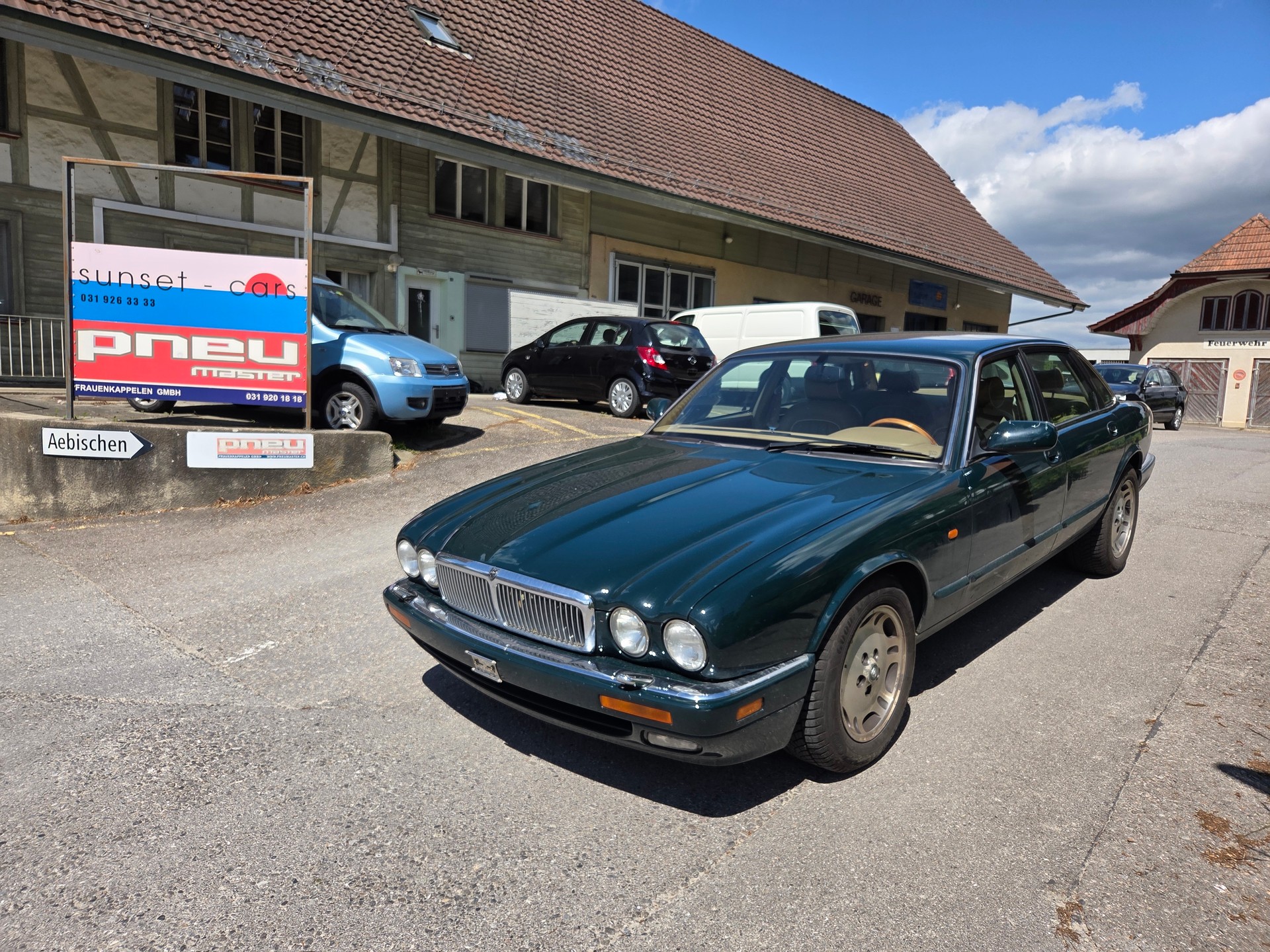 JAGUAR XJ