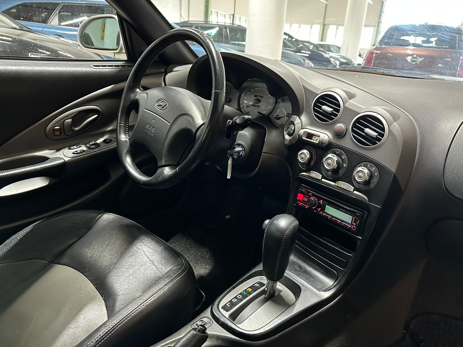 HYUNDAI Coupé 2.0 16V FX Automatic-image-8