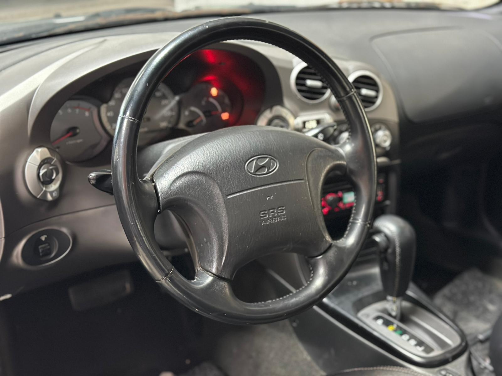 HYUNDAI Coupé 2.0 16V FX Automatic-image-6