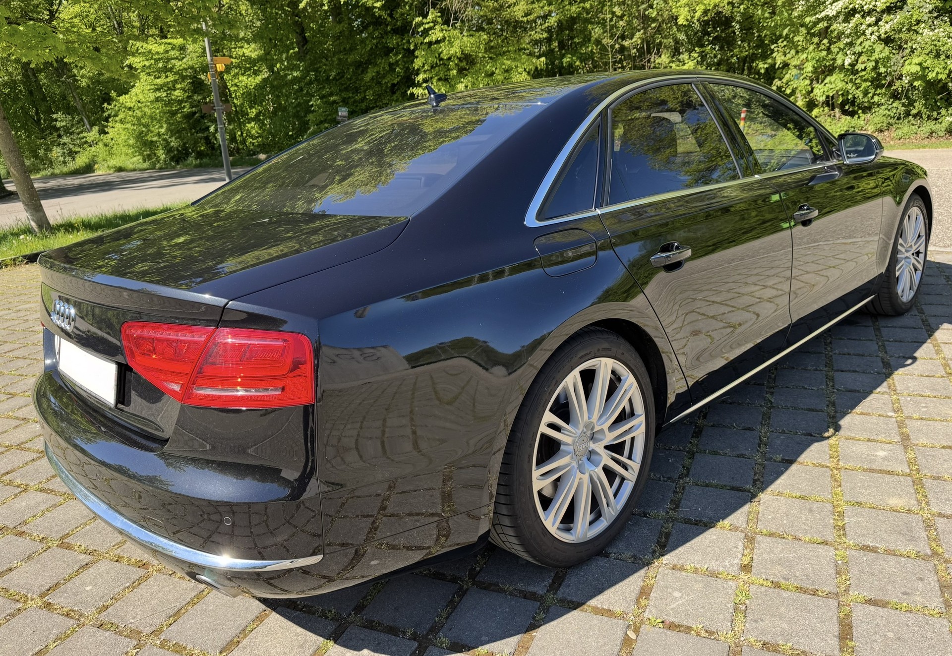 AUDI 4.2 V8 TDI quattro T-Tronic-image-1