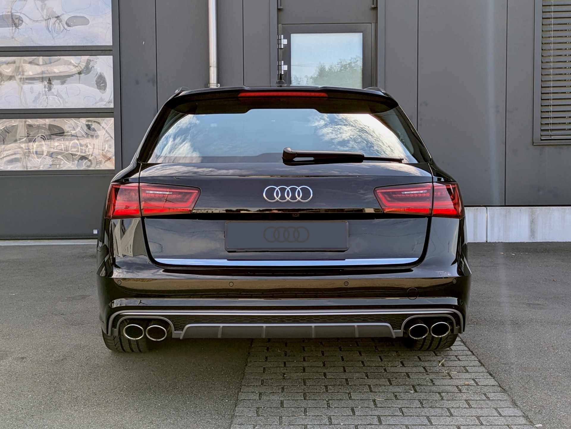AUDI S6 Avant 4.0 TFSI V8 quattro S-tronic-image-3