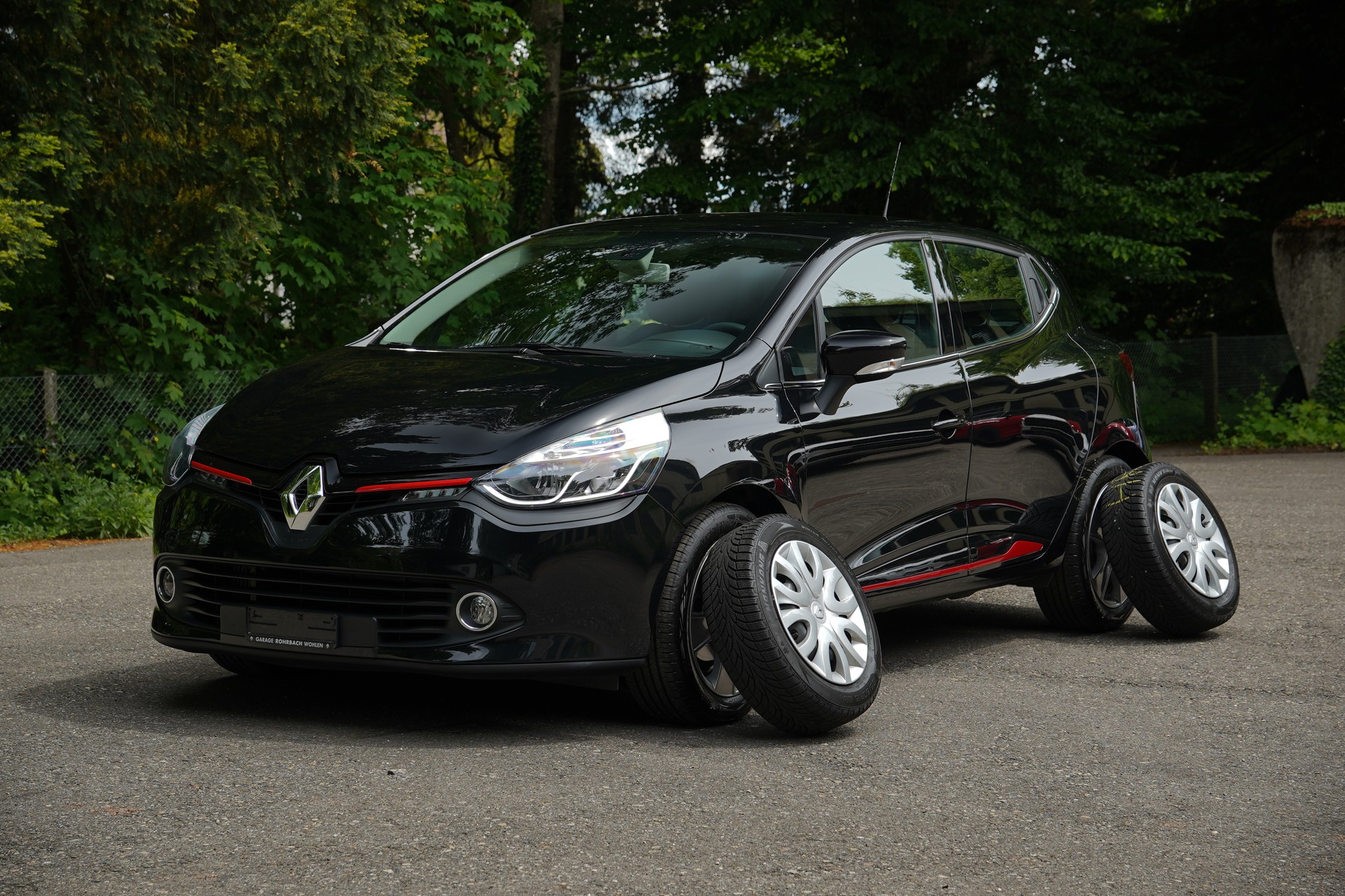 RENAULT Clio 1.2 16V T Limited EDC-image-8