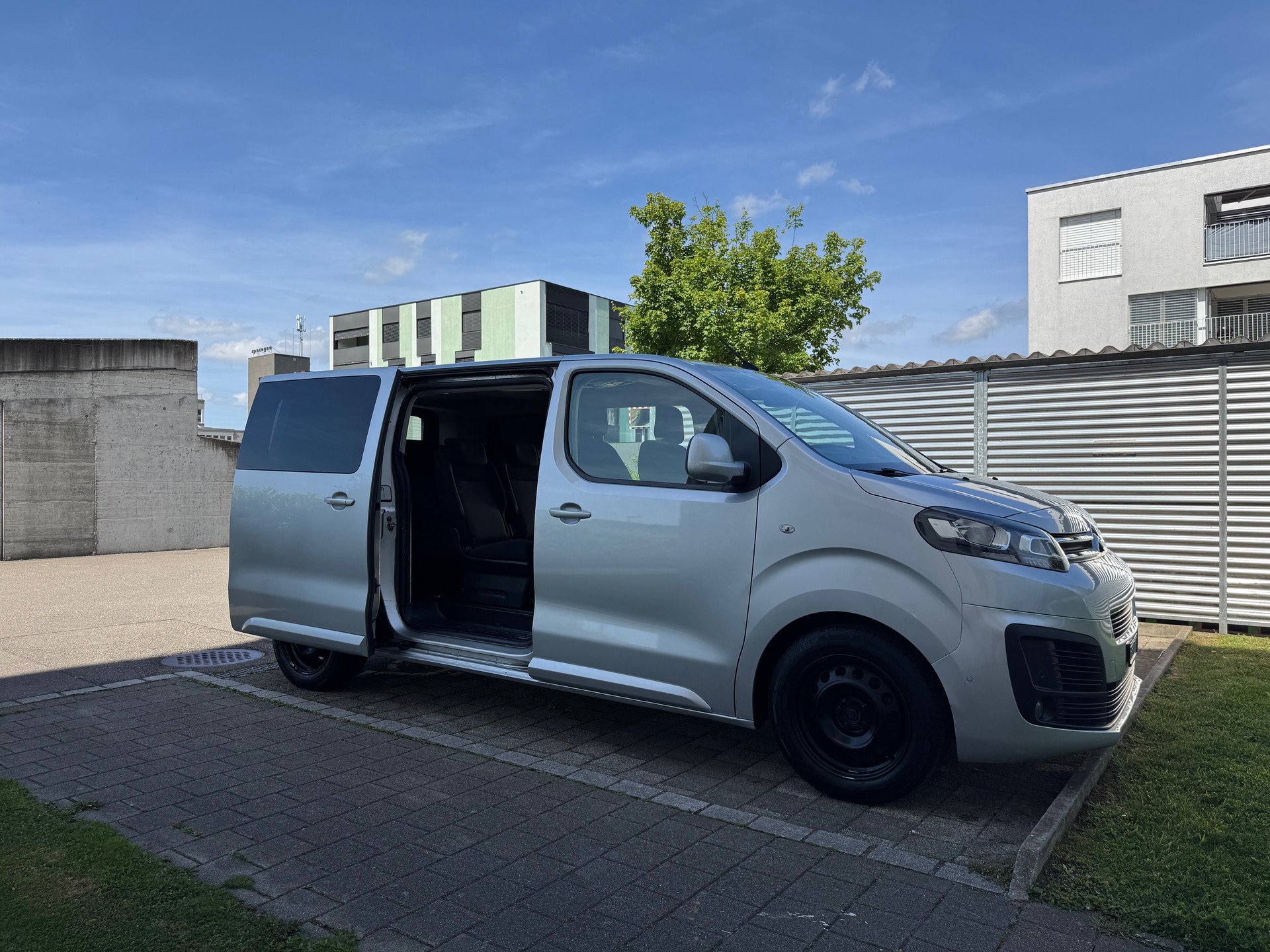 CITROEN Spacetourer 2.0 BlueHDi Business Lounge M EAT (9) Platz-image-5