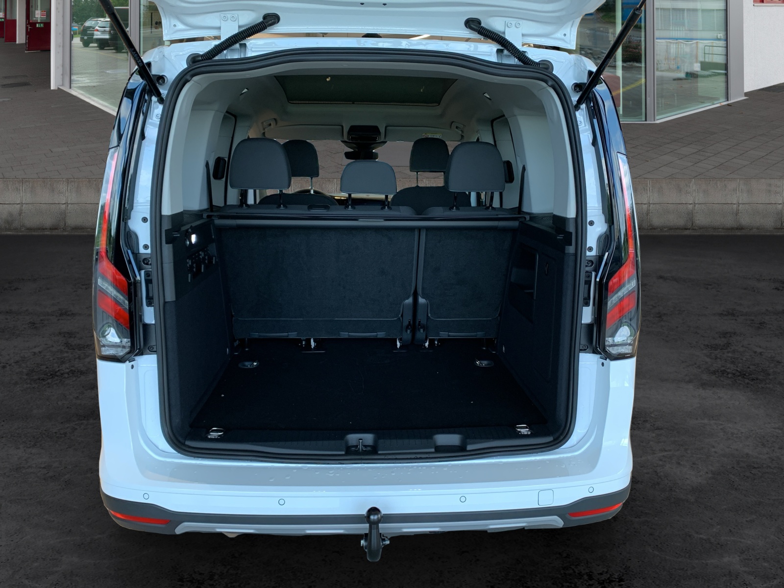 FORD Tourneo Connect 2.0 EcoBlue 122 Active-image-10