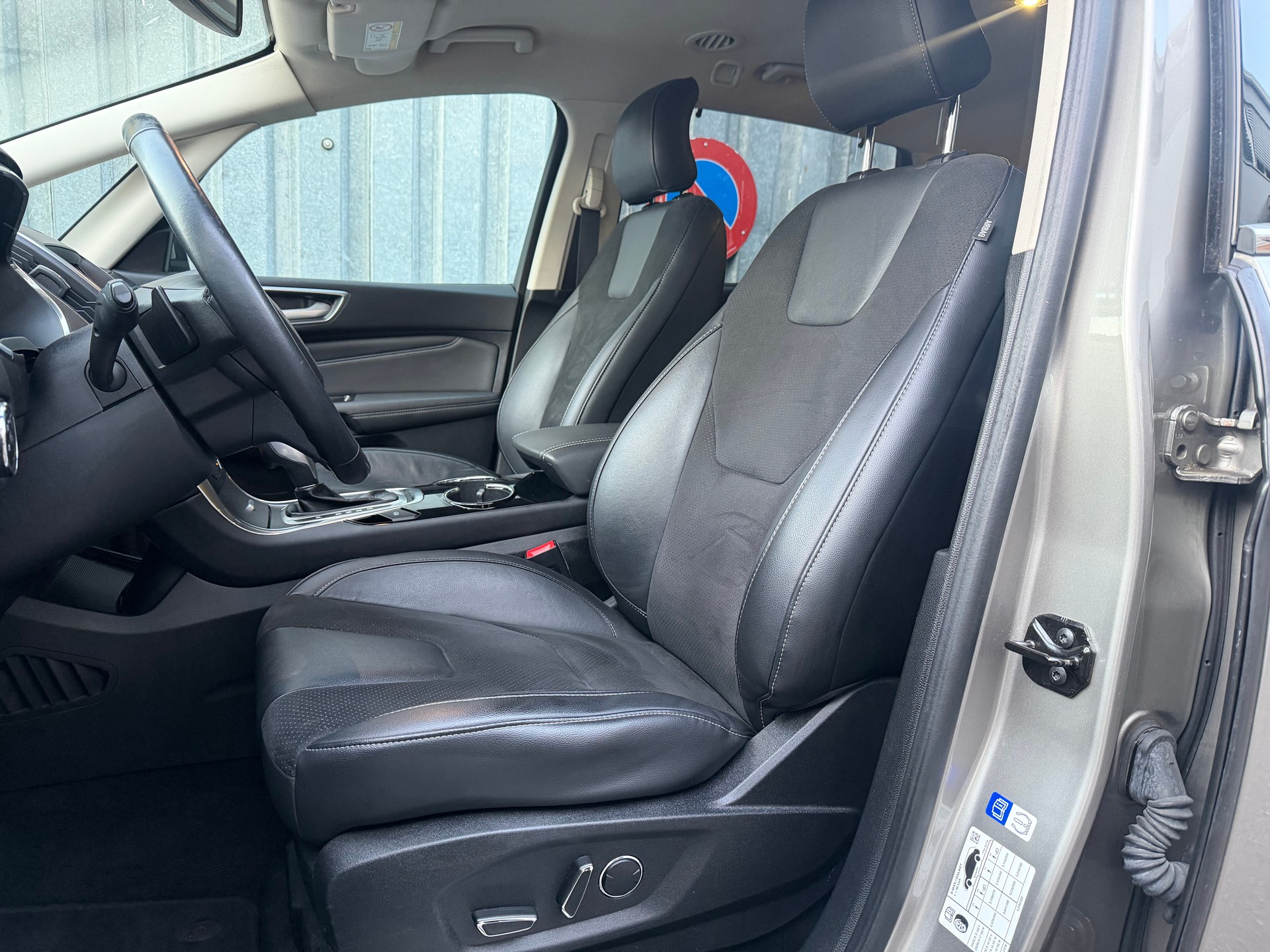 FORD S-Max 2.0 TDCi Titanium PowerShift-image-10