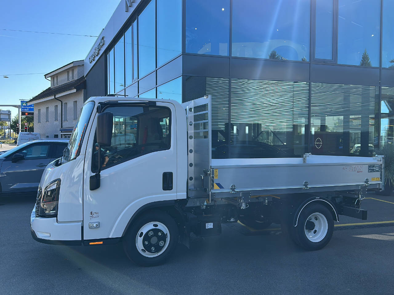 ISUZU M21 E DR 1.9 Ddi TT Kipper Generation 3-image-2