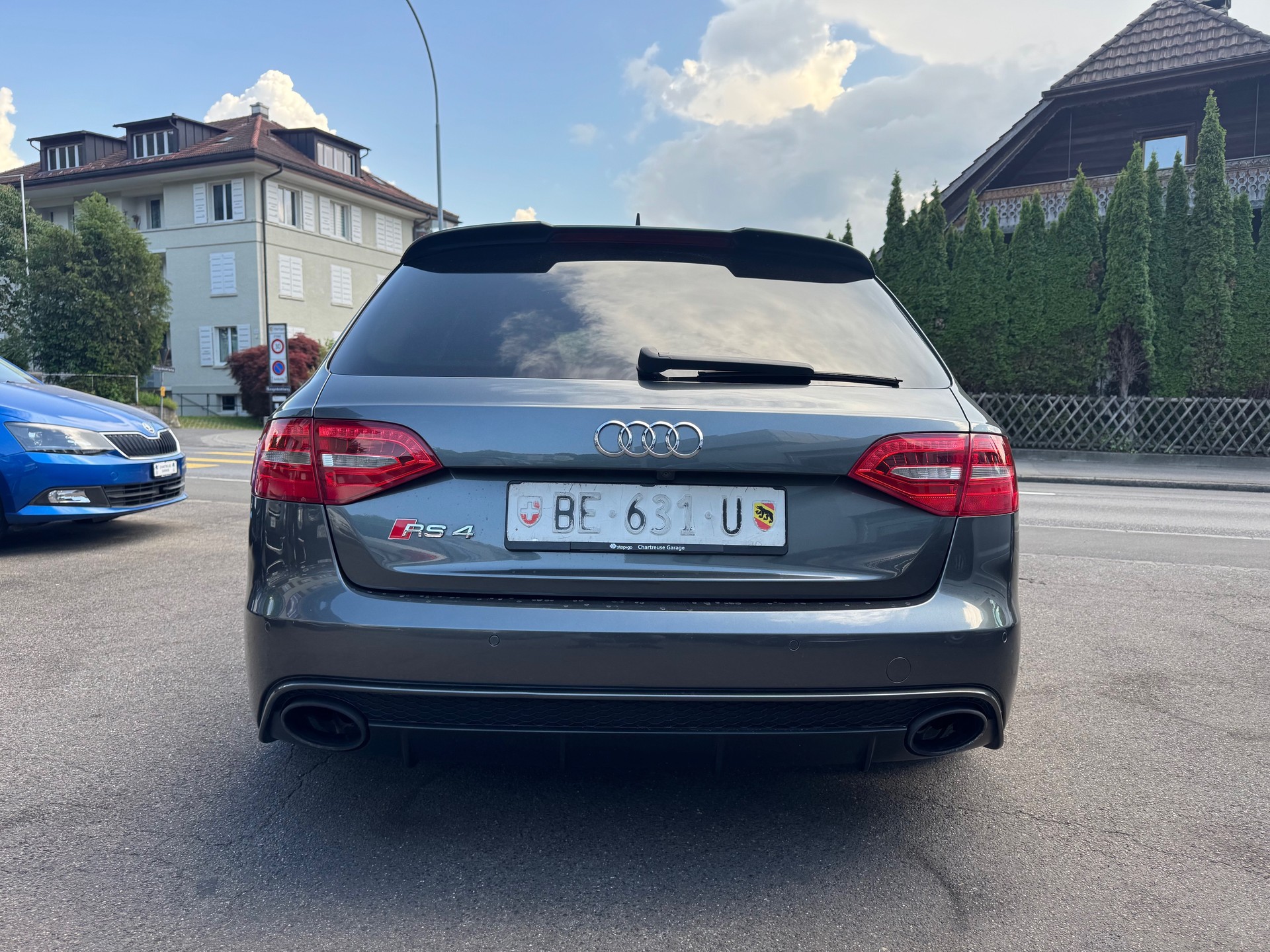 AUDI RS4 Avant 4.2 FSI V8 quattro S-tronic-image-5