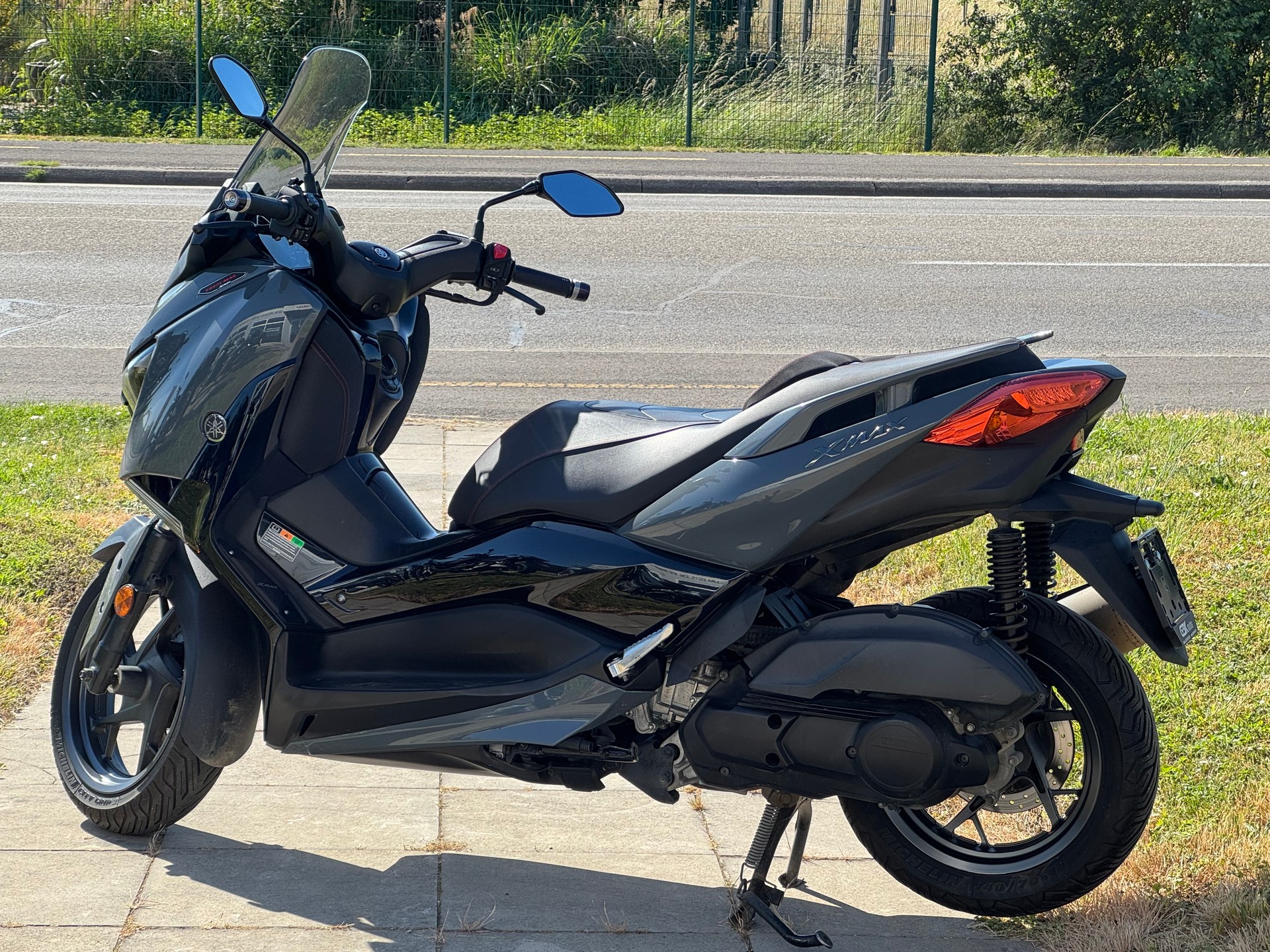 YAMAHA X-Max YP 125 Tech Max-image-3
