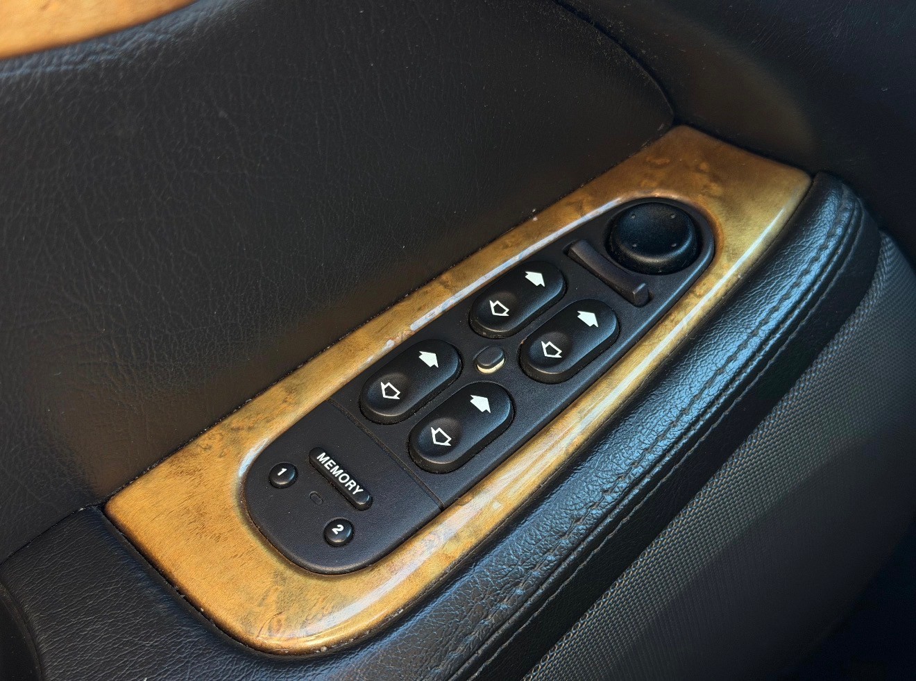 JAGUAR S-Type 4.2 V8 Executive-image-13