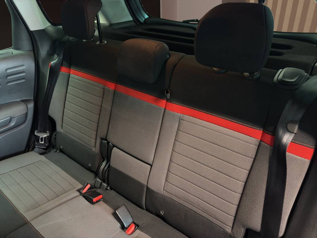 CITROEN C3 Aircross 1.2i PureTech Shine EAT-image-8