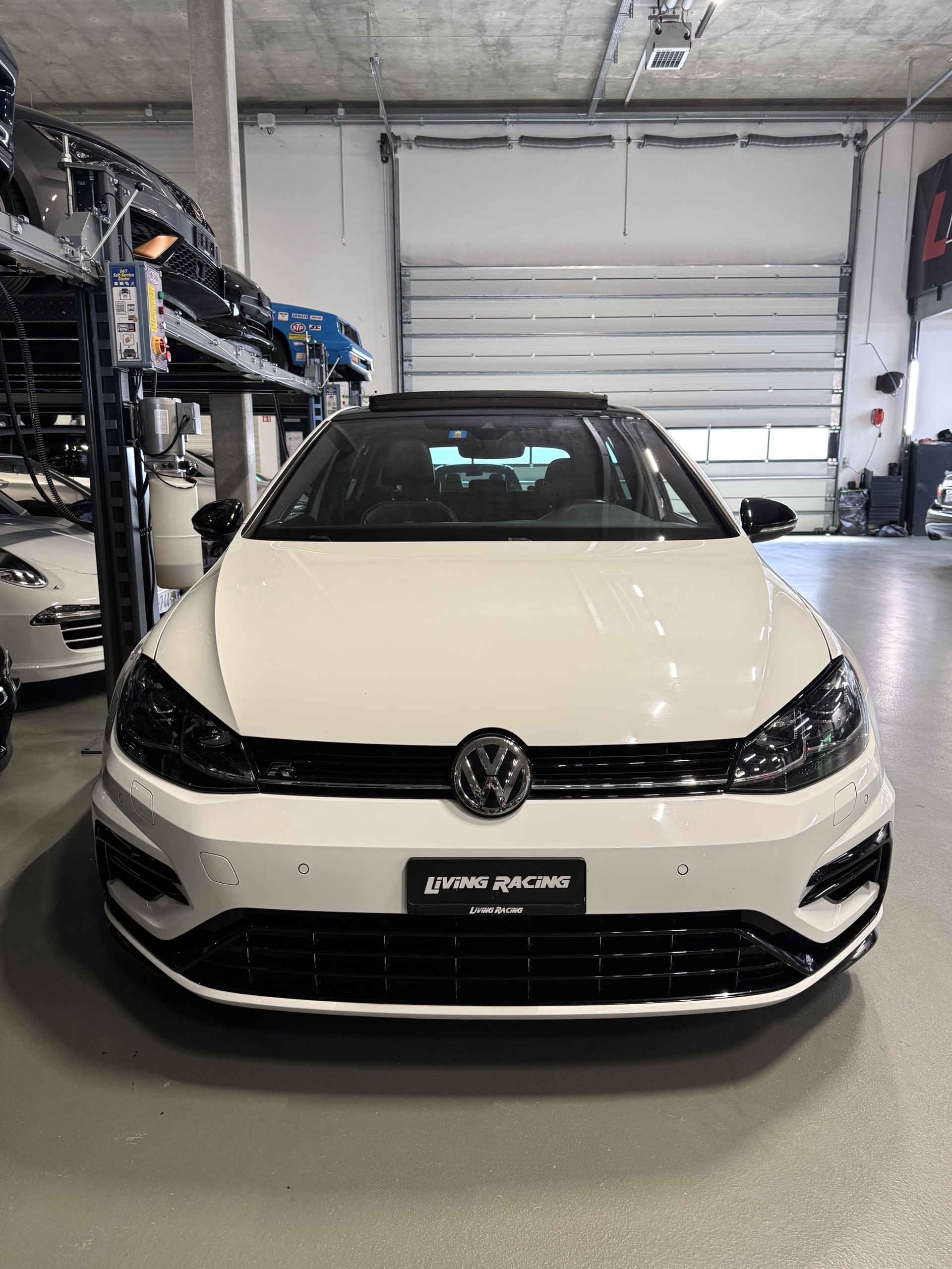 VW Golf 2.0 TSI R 4Motion DSG *ABT 370*-image-4