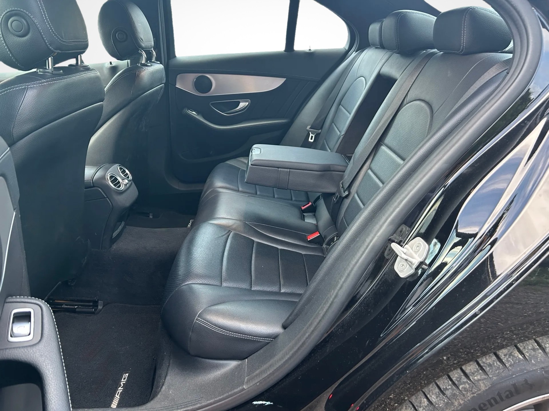 MERCEDES-BENZ C 200 AMG Line 7G-Tronic-image-6