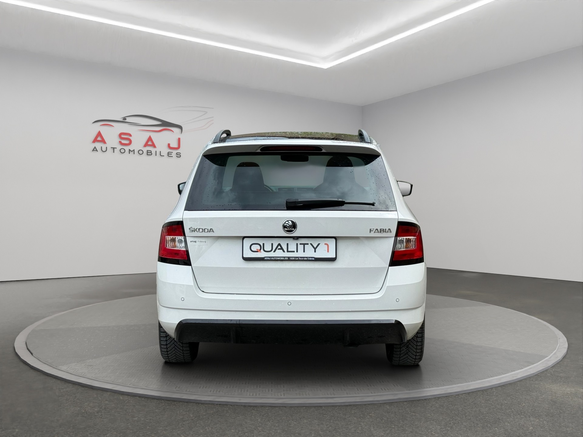 SKODA Fabia 1.0 TSI Monte Carlo DSG-image-5