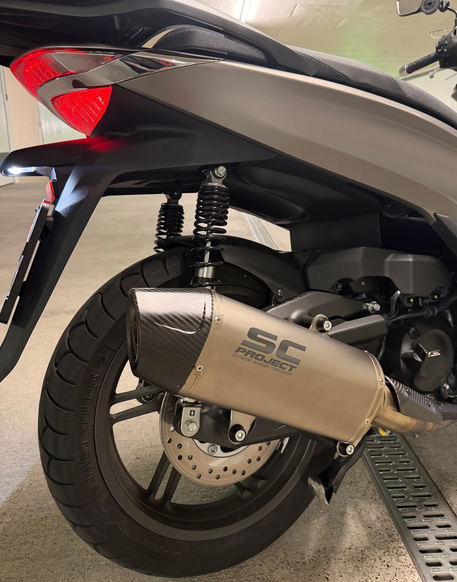 HONDA SH 350-image-1