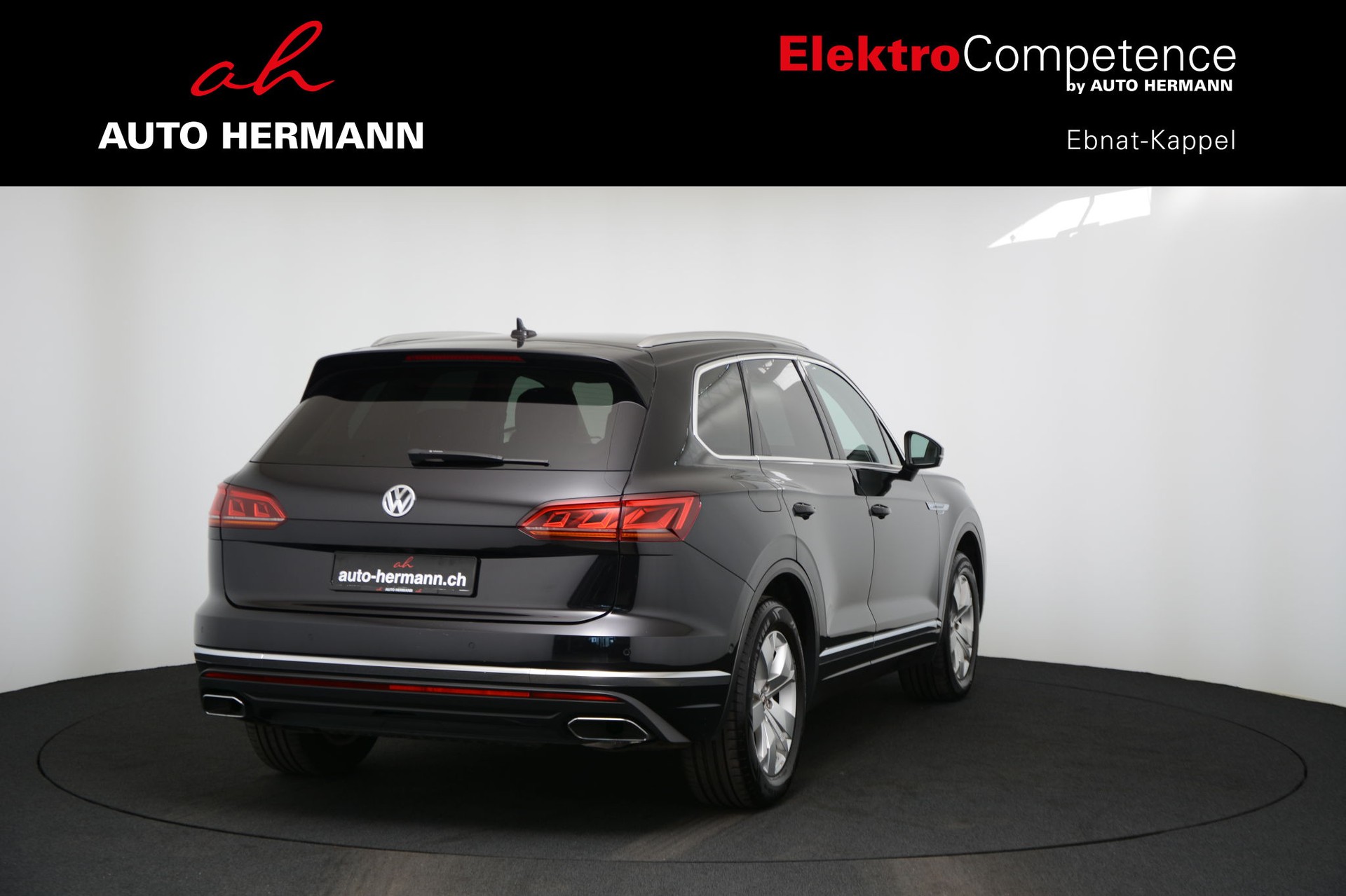 VW Touareg 3.0 TDI Atmosphere Tiptronic-image-5