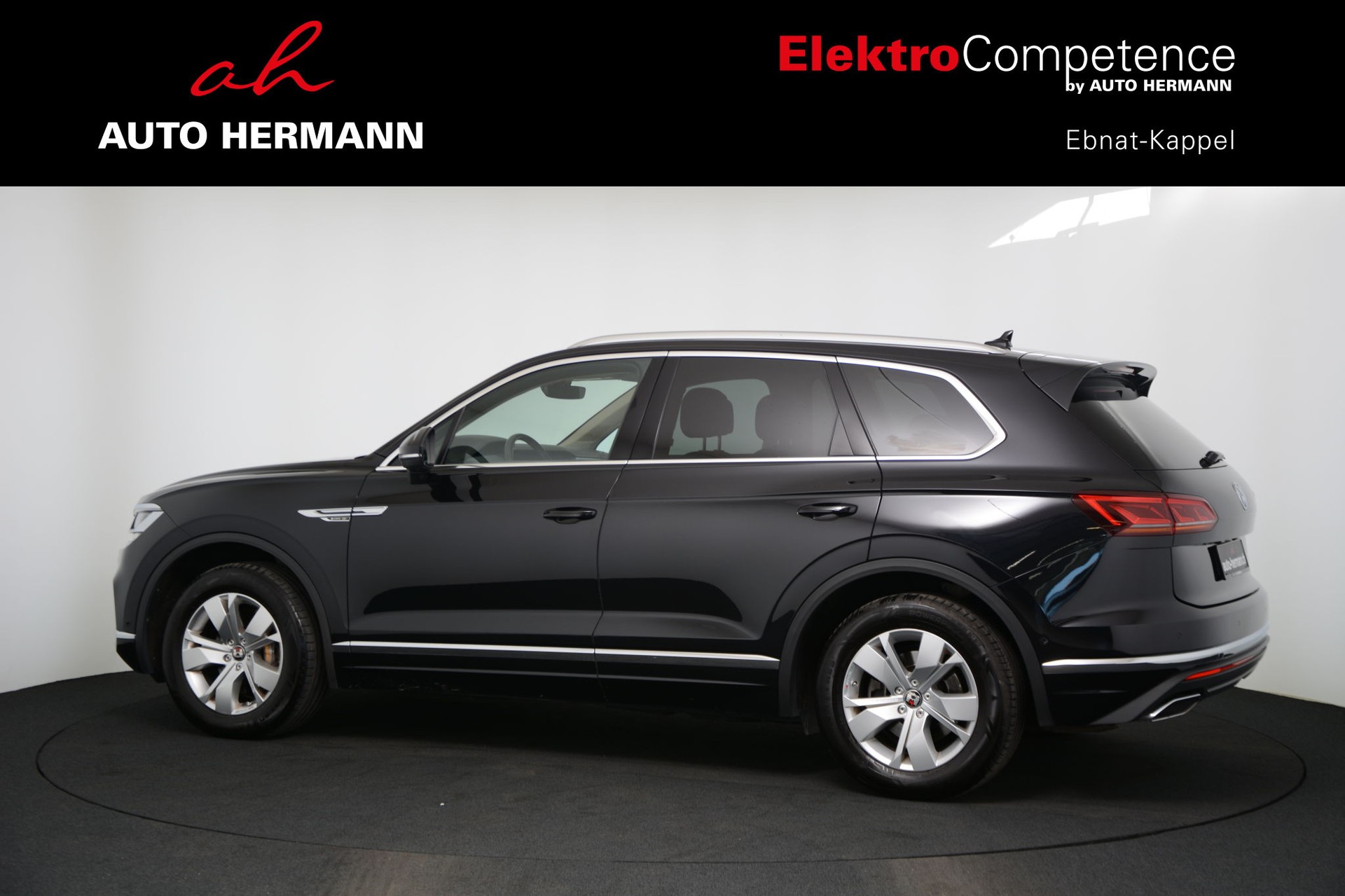 VW Touareg 3.0 TDI Atmosphere Tiptronic-showroom-element-3