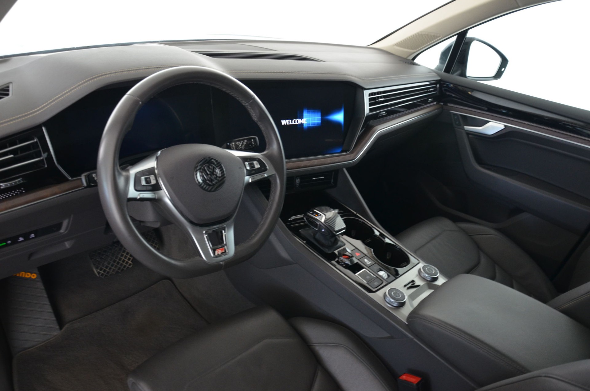 VW Touareg 3.0 TDI Atmosphere Tiptronic-image-9