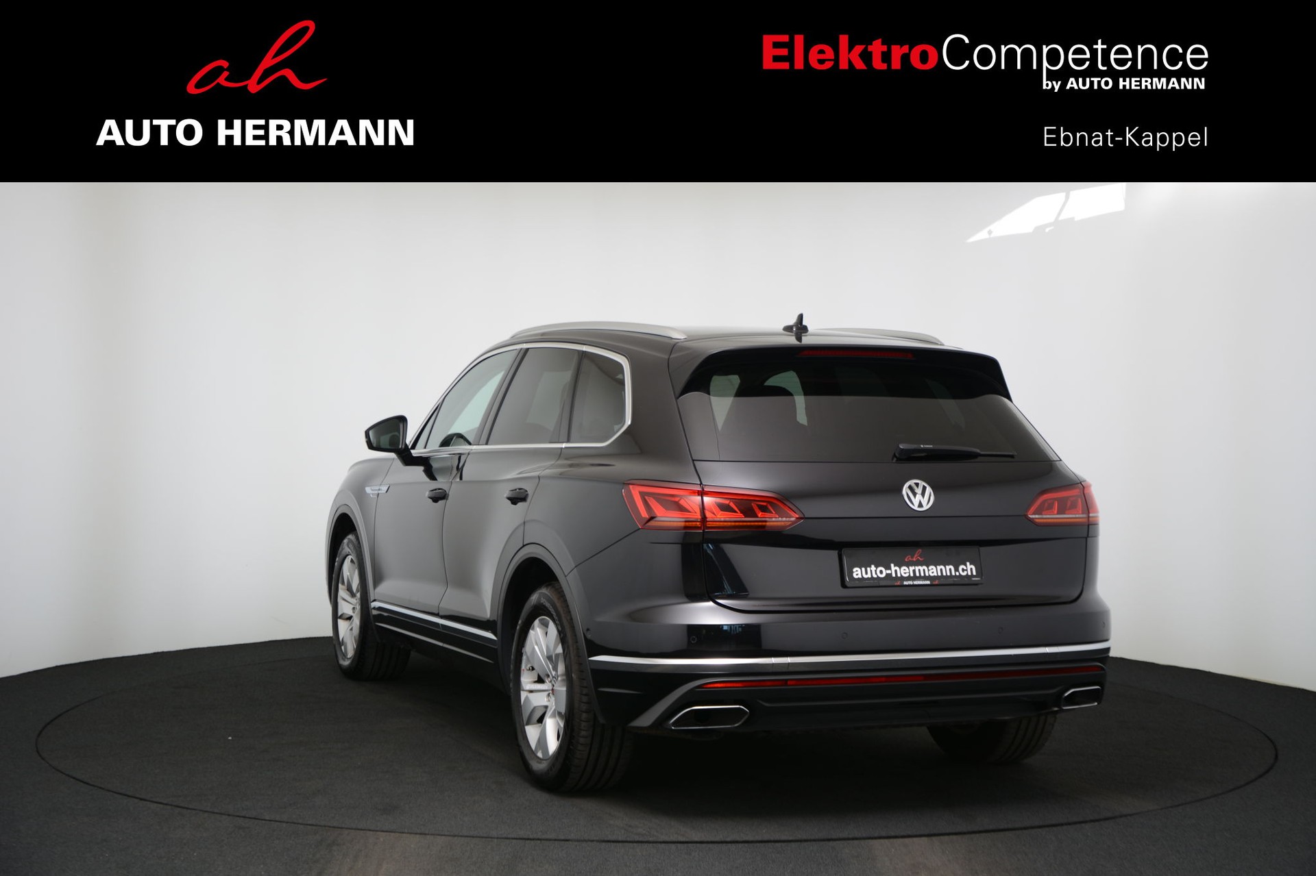 VW Touareg 3.0 TDI Atmosphere Tiptronic-image-4