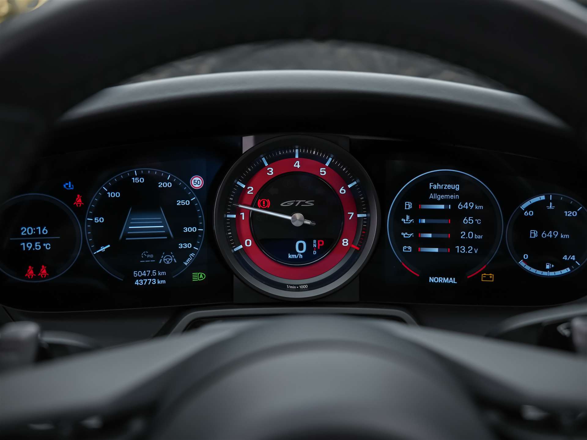 PORSCHE 911 Carrera GTS Cabriolet PDK-image-42