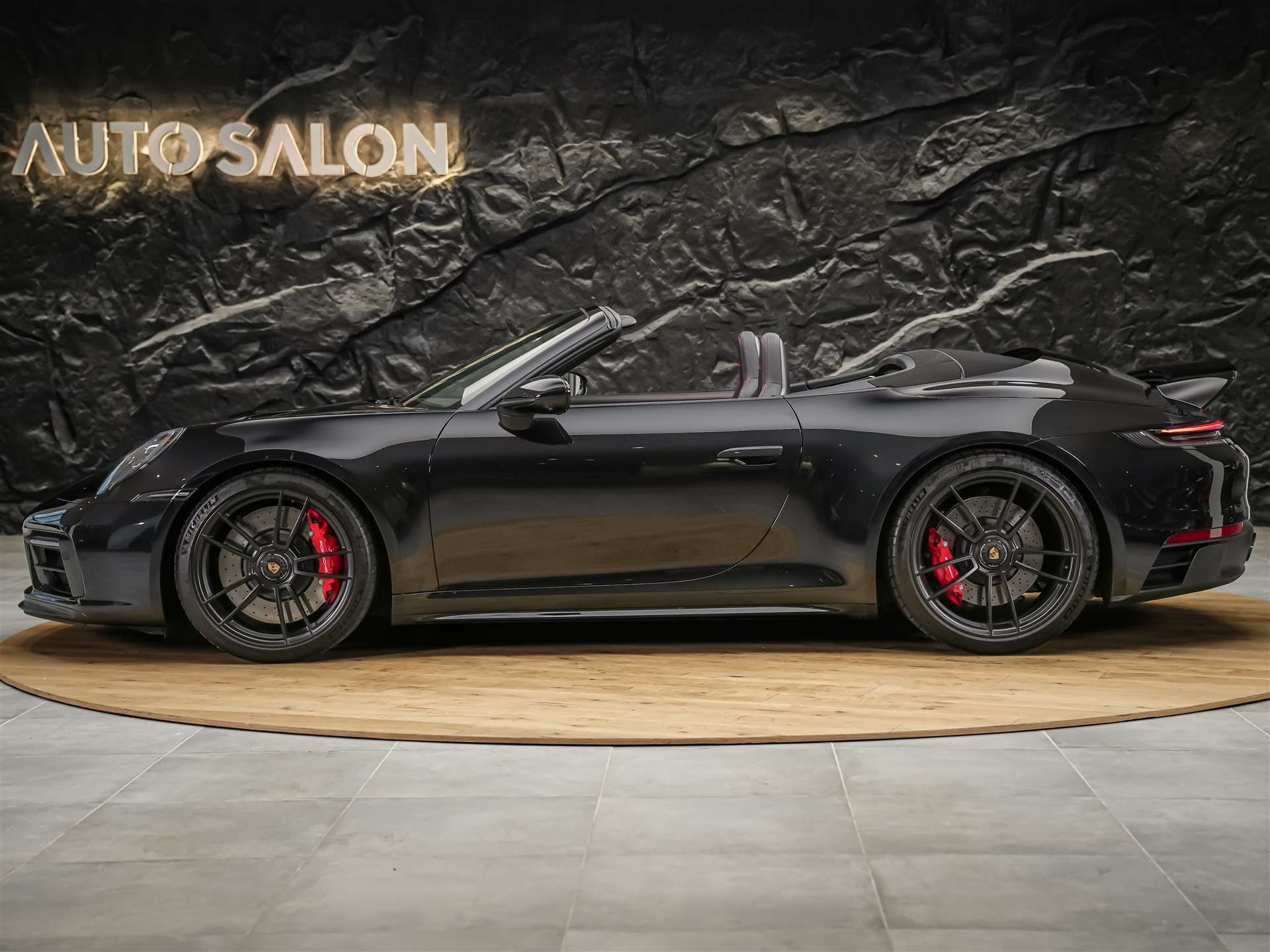 PORSCHE 911 Carrera GTS Cabriolet PDK-showroom-element-3