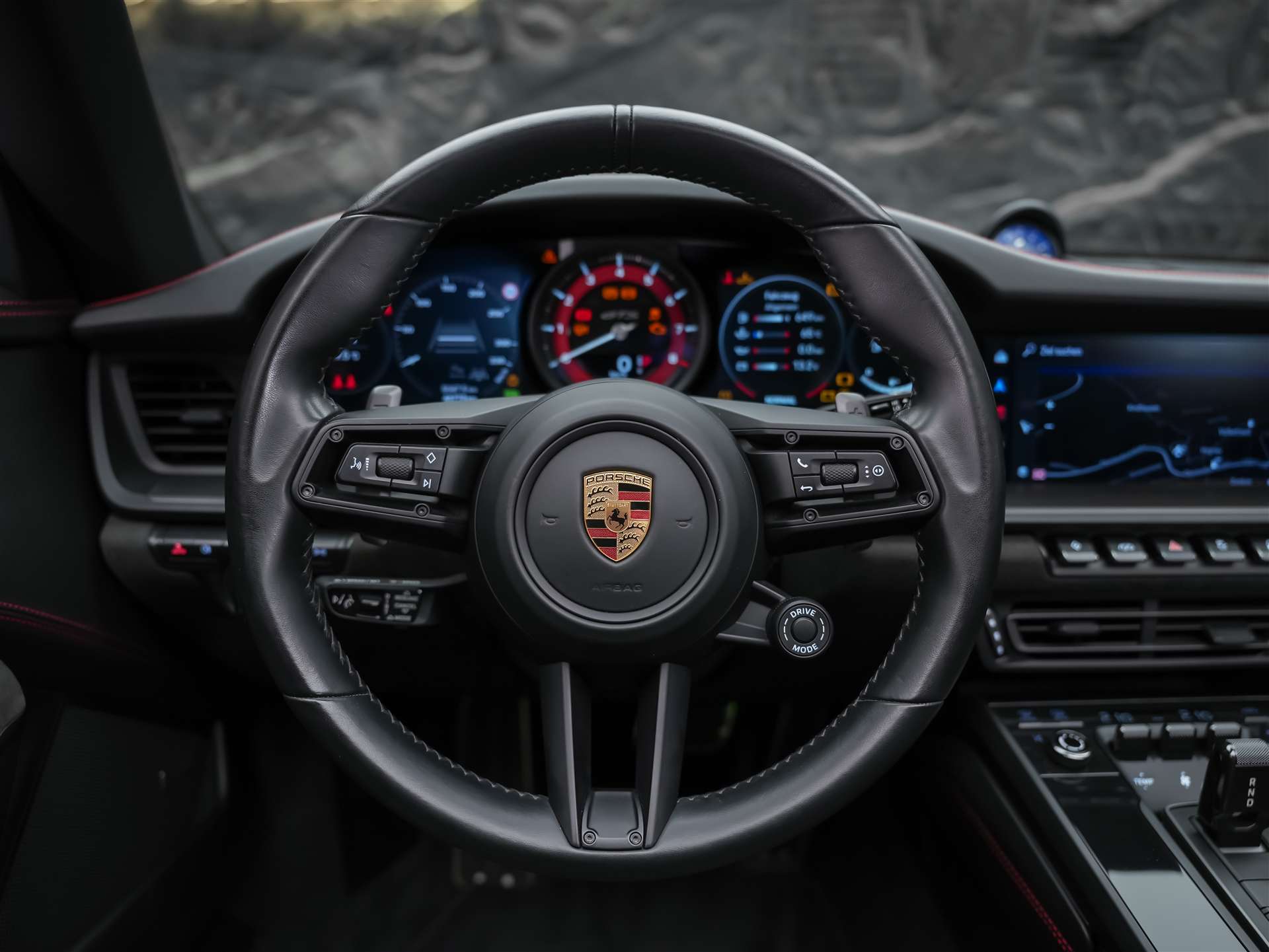 PORSCHE 911 Carrera GTS Cabriolet PDK *Vierradlenkung*Abstandsregler*360° Kamera*-image-37