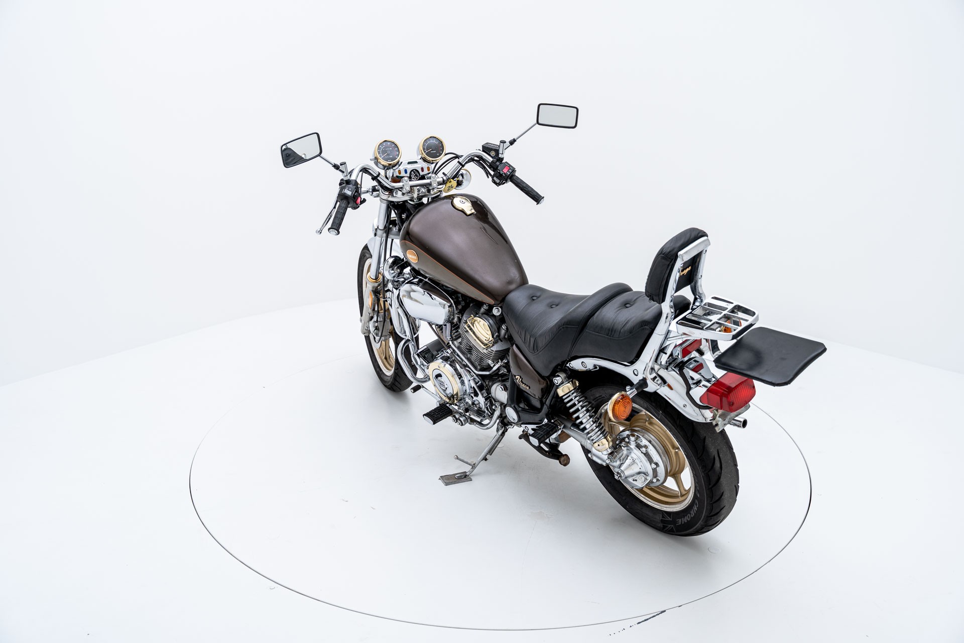 YAMAHA XV 1000 Virago-image-4