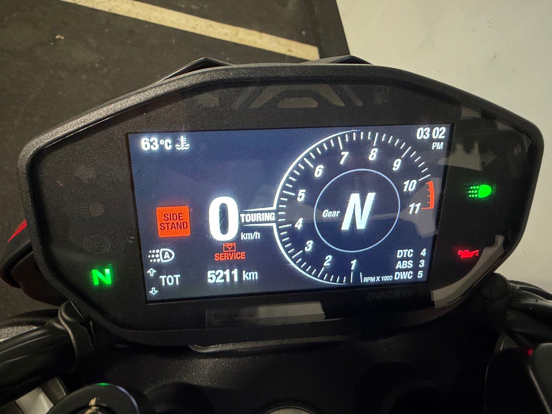 DUCATI Hypermotard 950-image-2