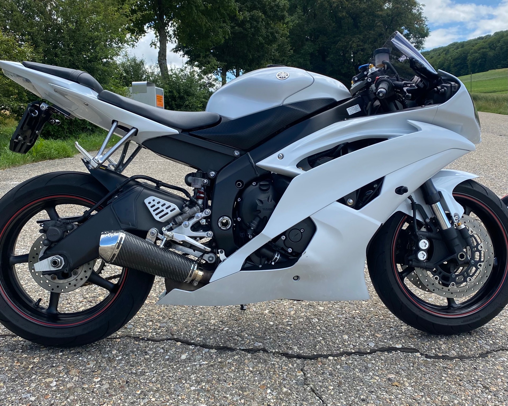 YAMAHA YZF-R6-image-3