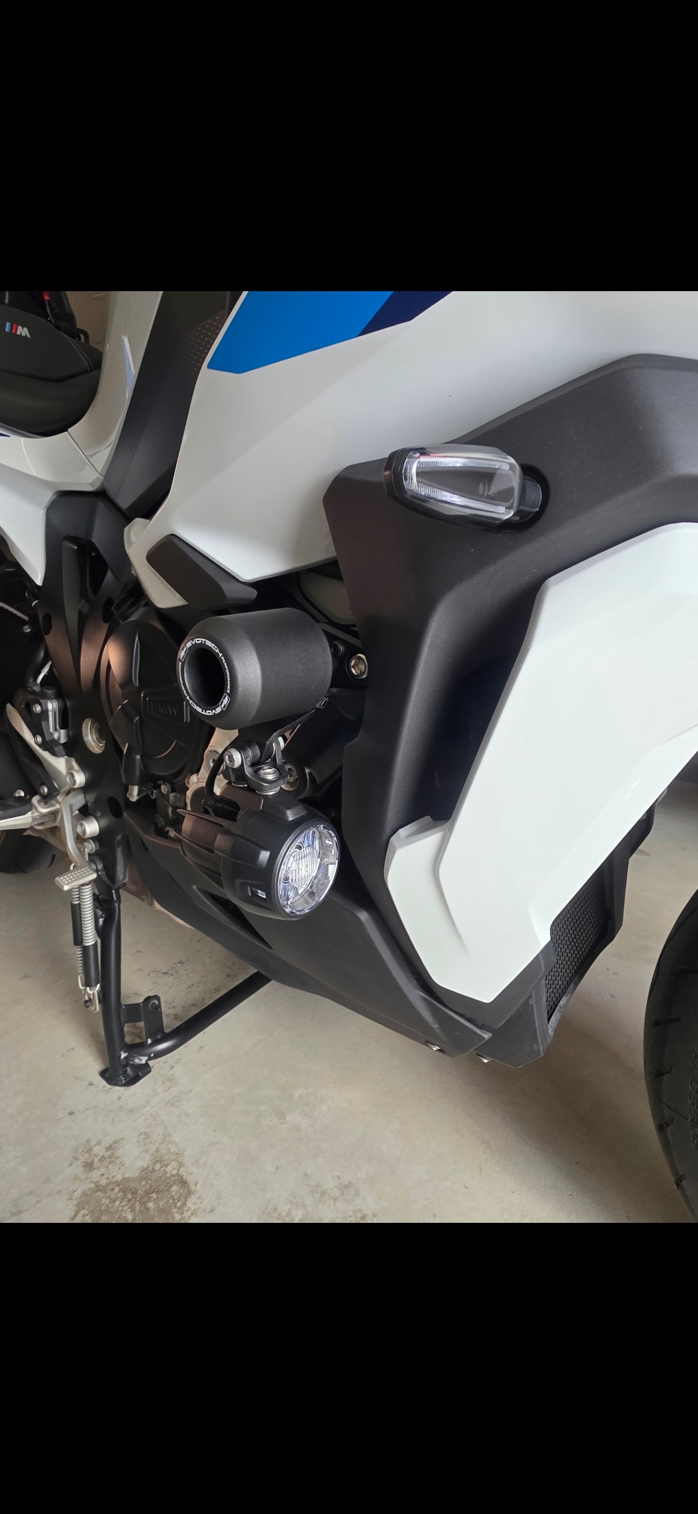 BMW S 1000 XR ABS-image-2