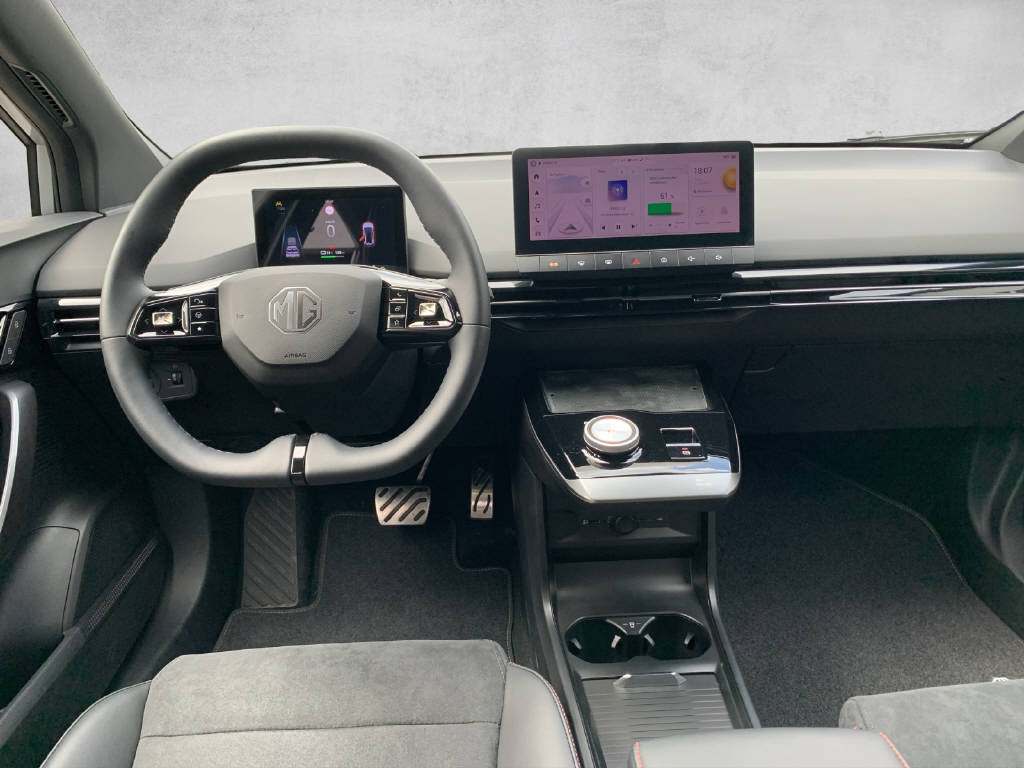 MG MG4 64kWh Xpower 4WD EV-image-8