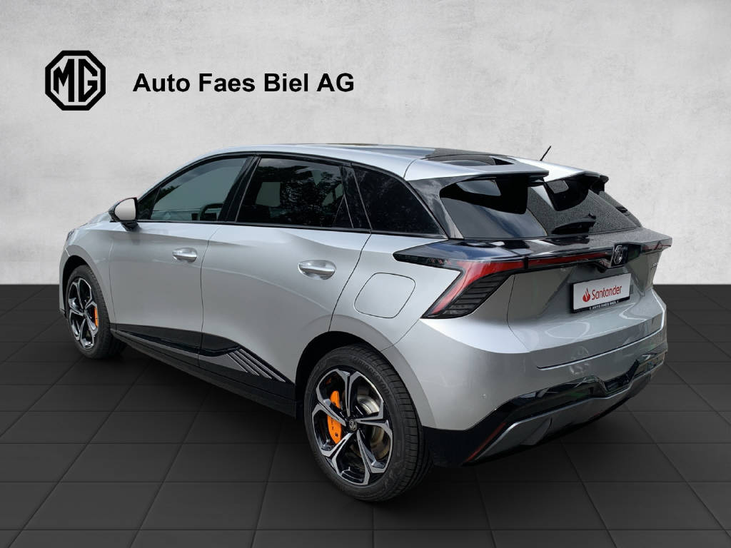 MG MG4 64kWh Xpower 4WD EV-image-3