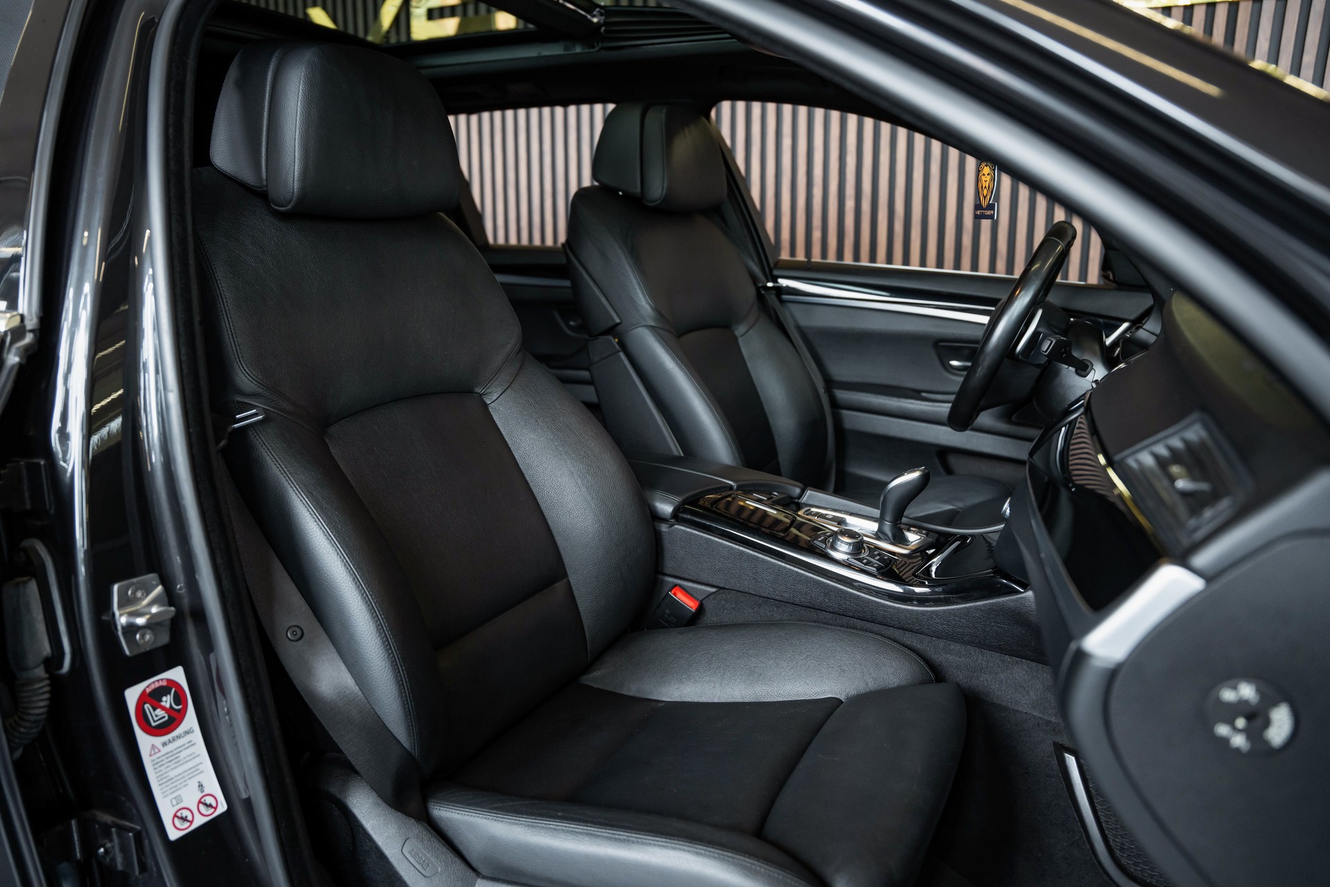 BMW 535i xDrive Touring Steptronic M-Sportpaket-image-17