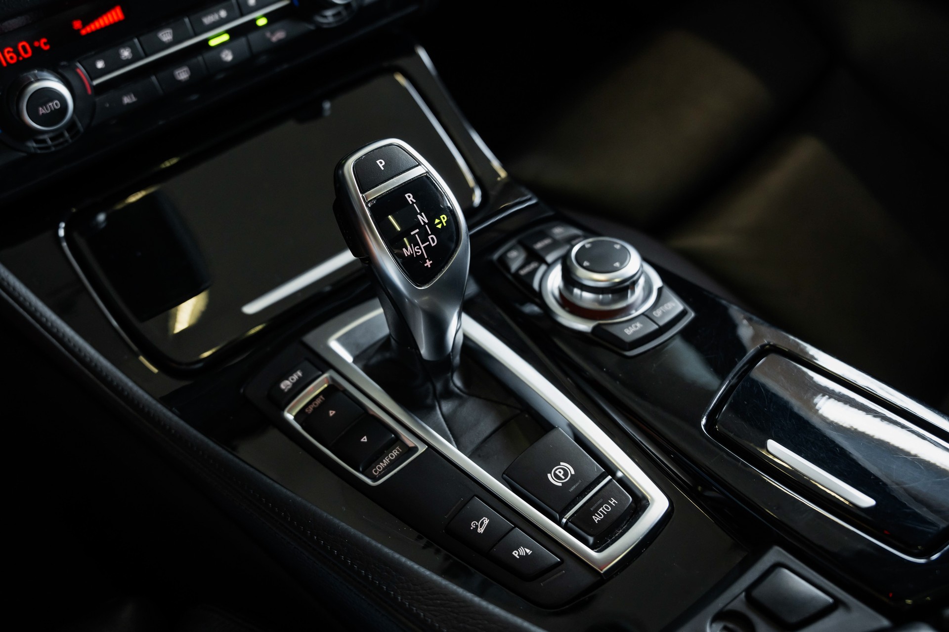 BMW 535i xDrive Touring Steptronic M-Sportpaket-image-34