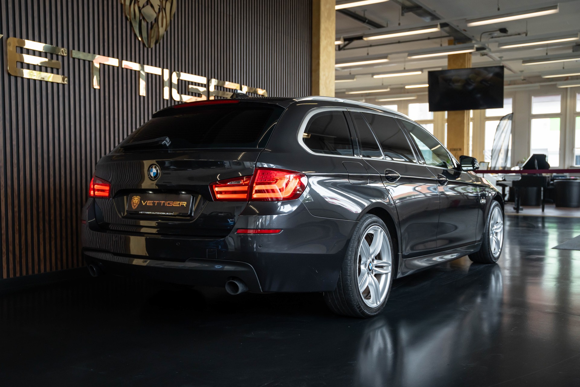 BMW 535i xDrive Touring Steptronic M-Sportpaket-image-7