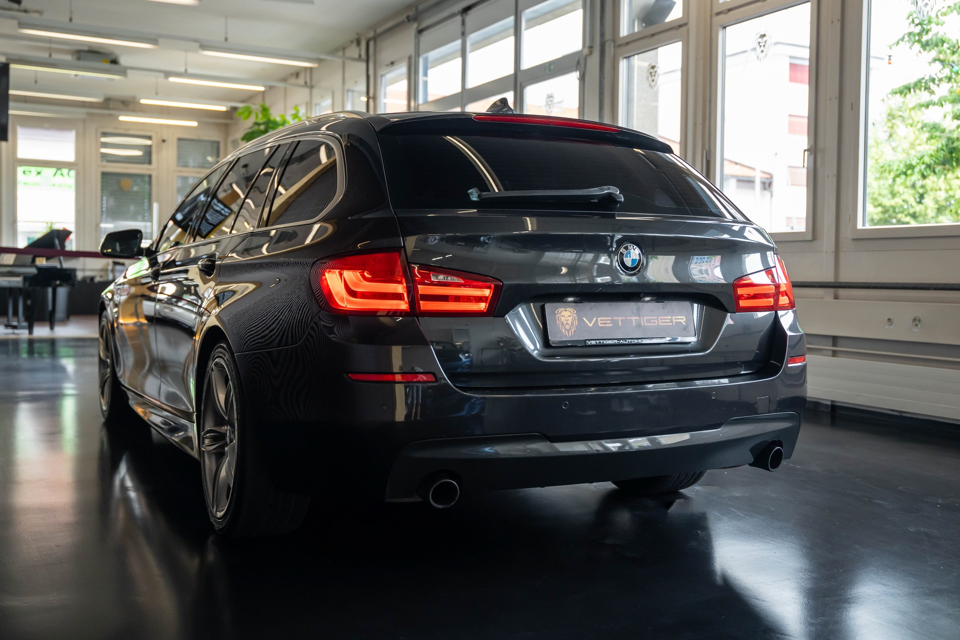 BMW 535i xDrive Touring Steptronic M-Sportpaket-image-4